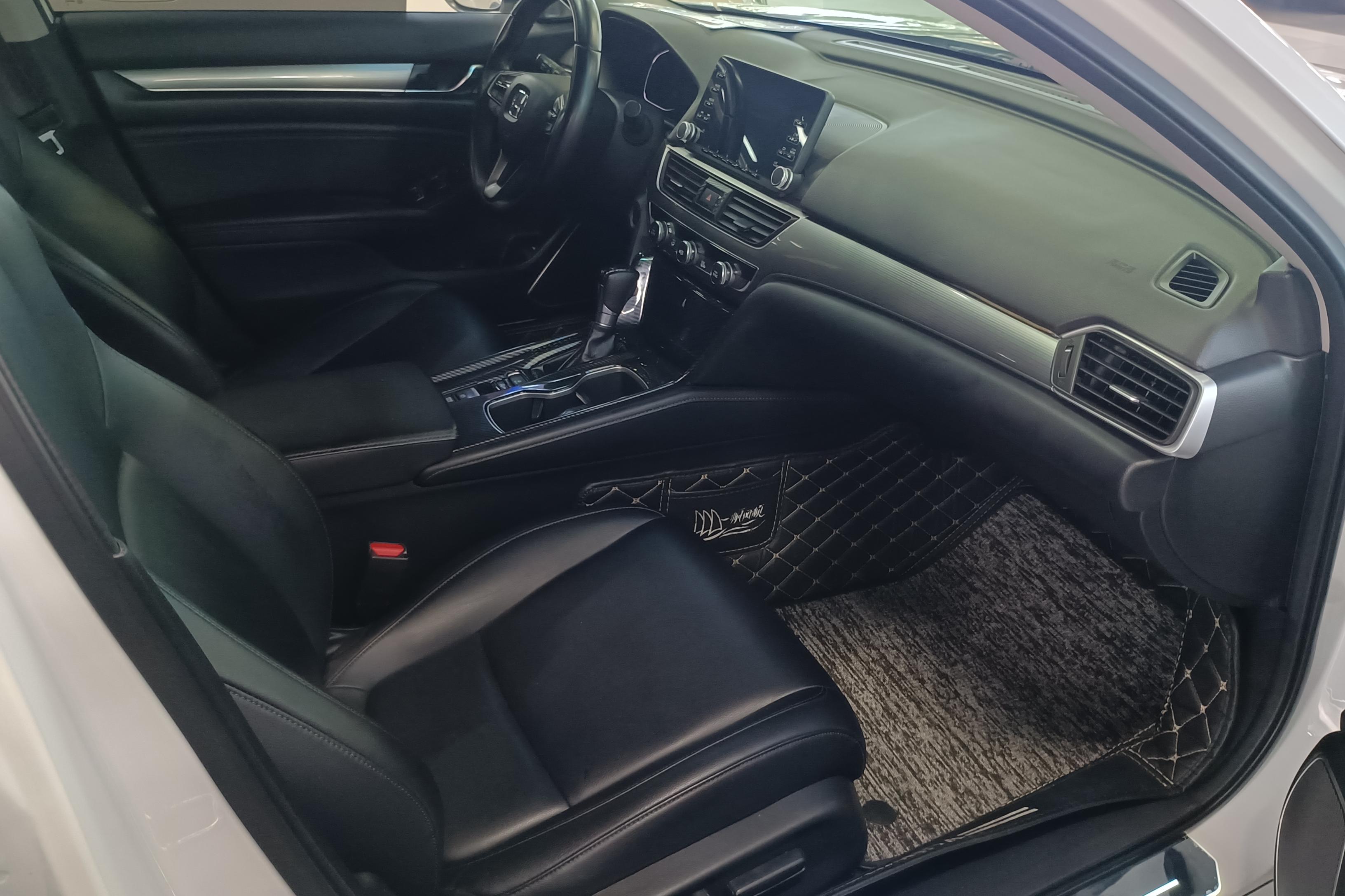 本田雅阁 2018款 1.5T 自动 260TURBO精英版 (国Ⅴ) 