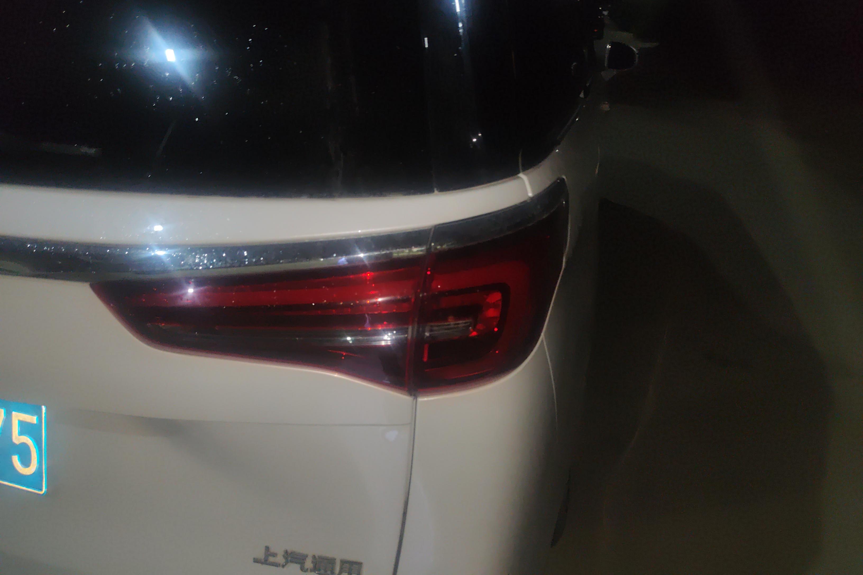别克GL8 2022款 2.0T 自动 7座 653T尊享型 (国Ⅵ) 
