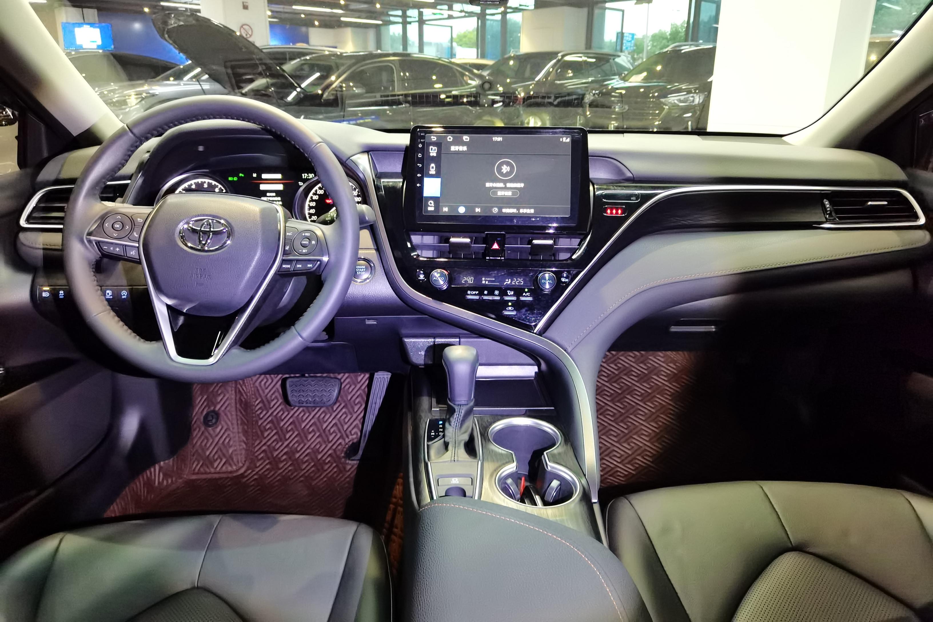 丰田凯美瑞 2021款 2.0L 自动 豪华版 (国Ⅵ) 