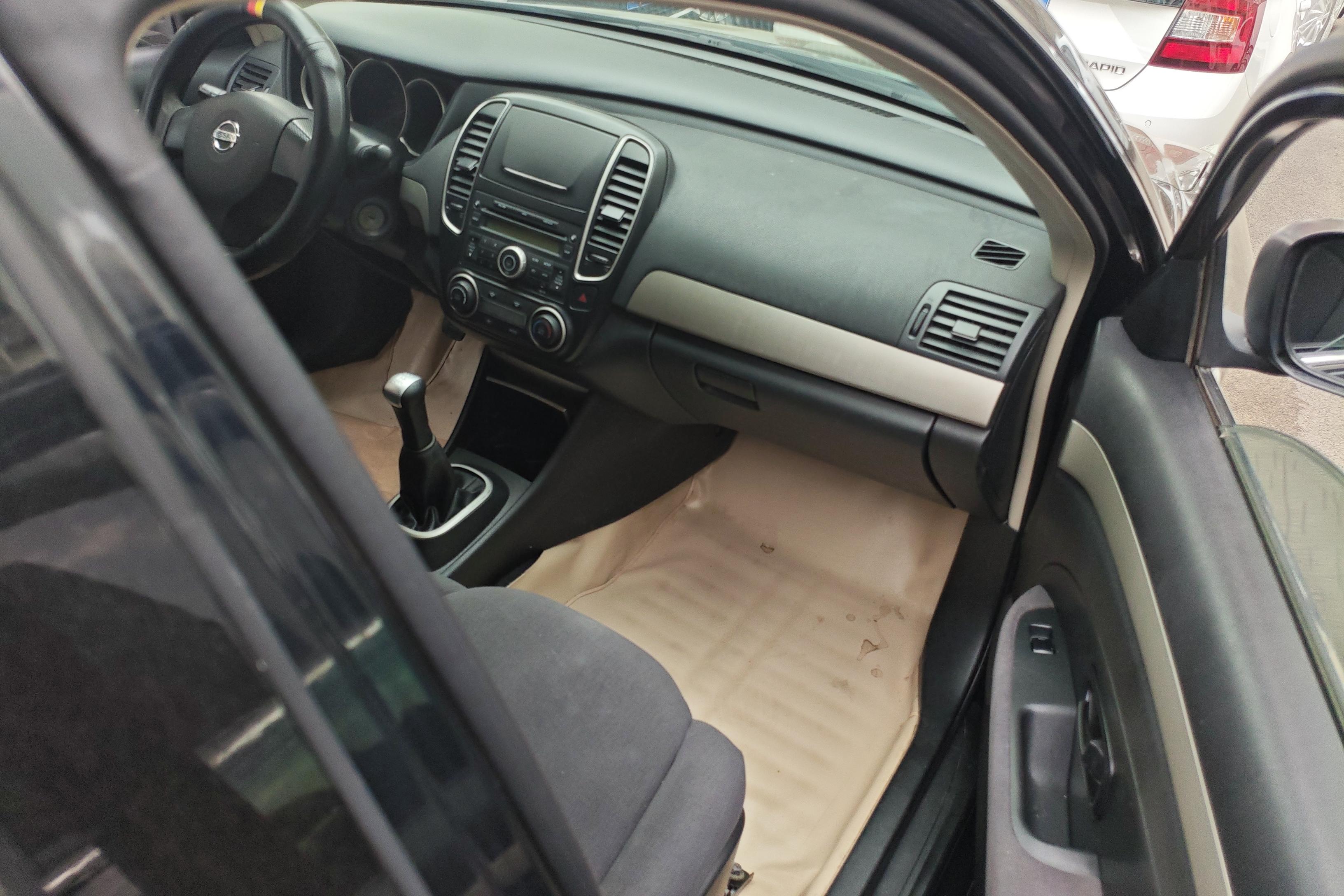 日产轩逸 2012款 1.6L 手动 经典XE舒适版 (国Ⅳ) 