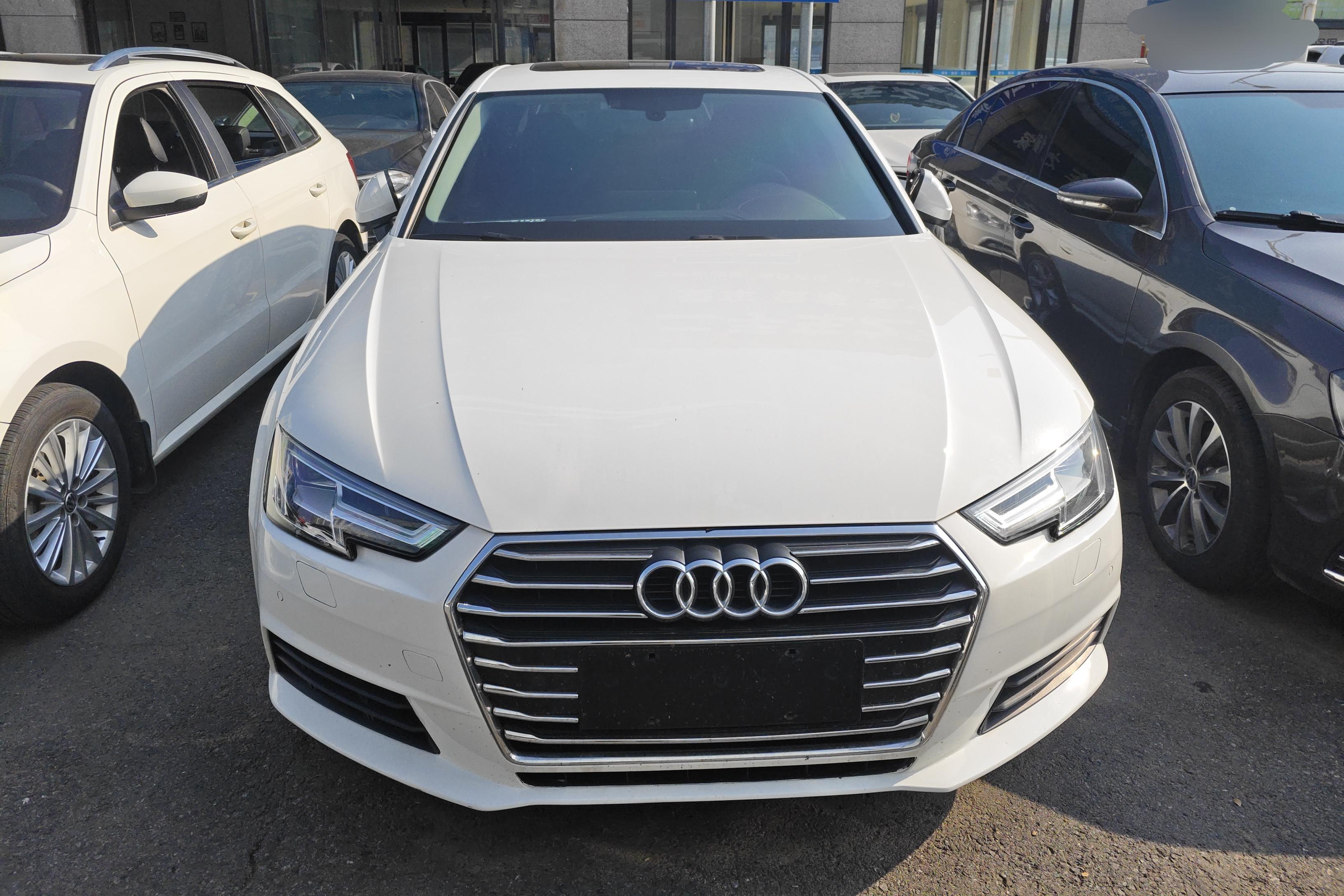 奥迪A4L 2017款 2.0T 自动 时尚型 (国Ⅴ) 