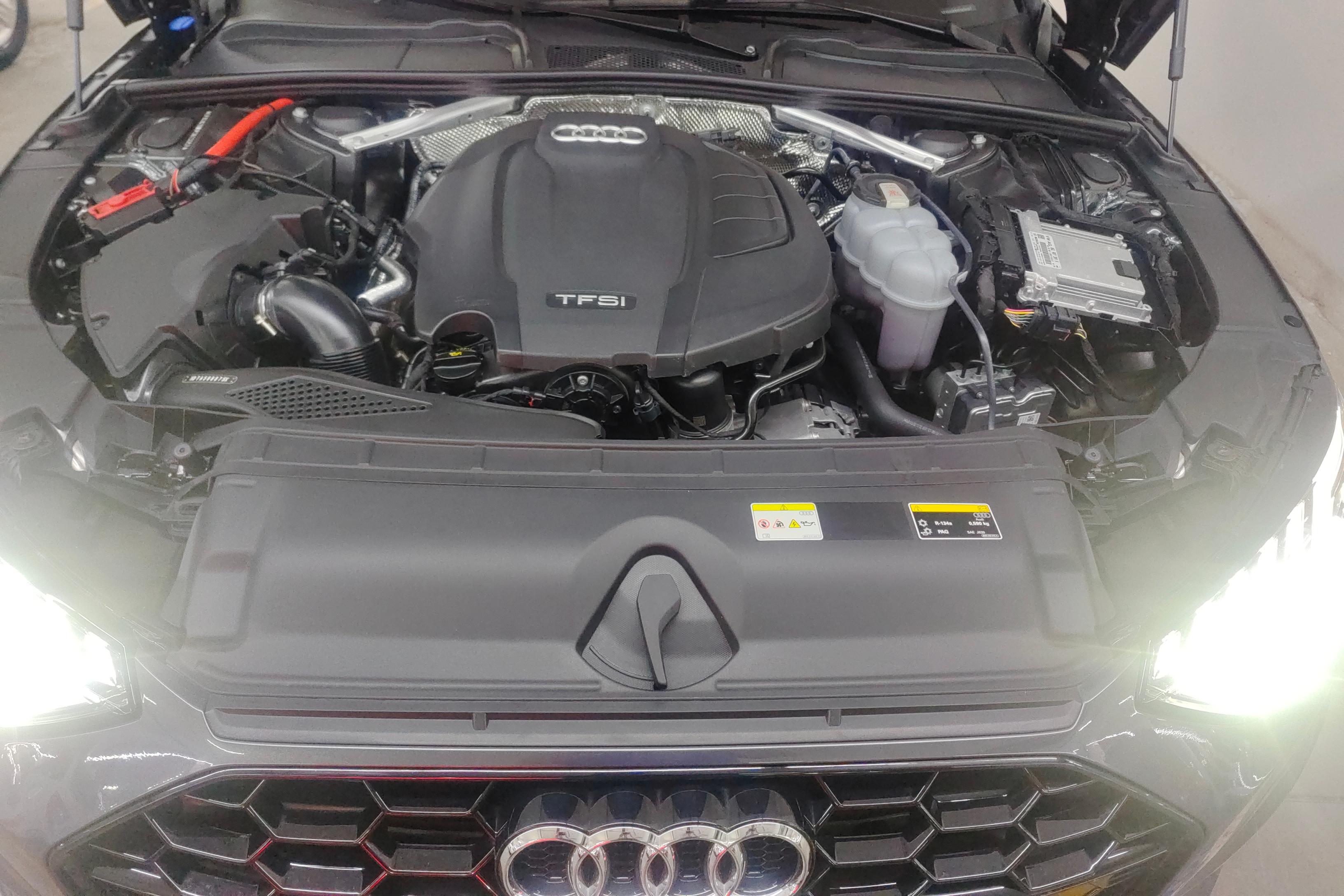 奥迪A4L 40TFSI 2022款 2.0T 自动 前驱 豪华动感型 (国Ⅵ) 