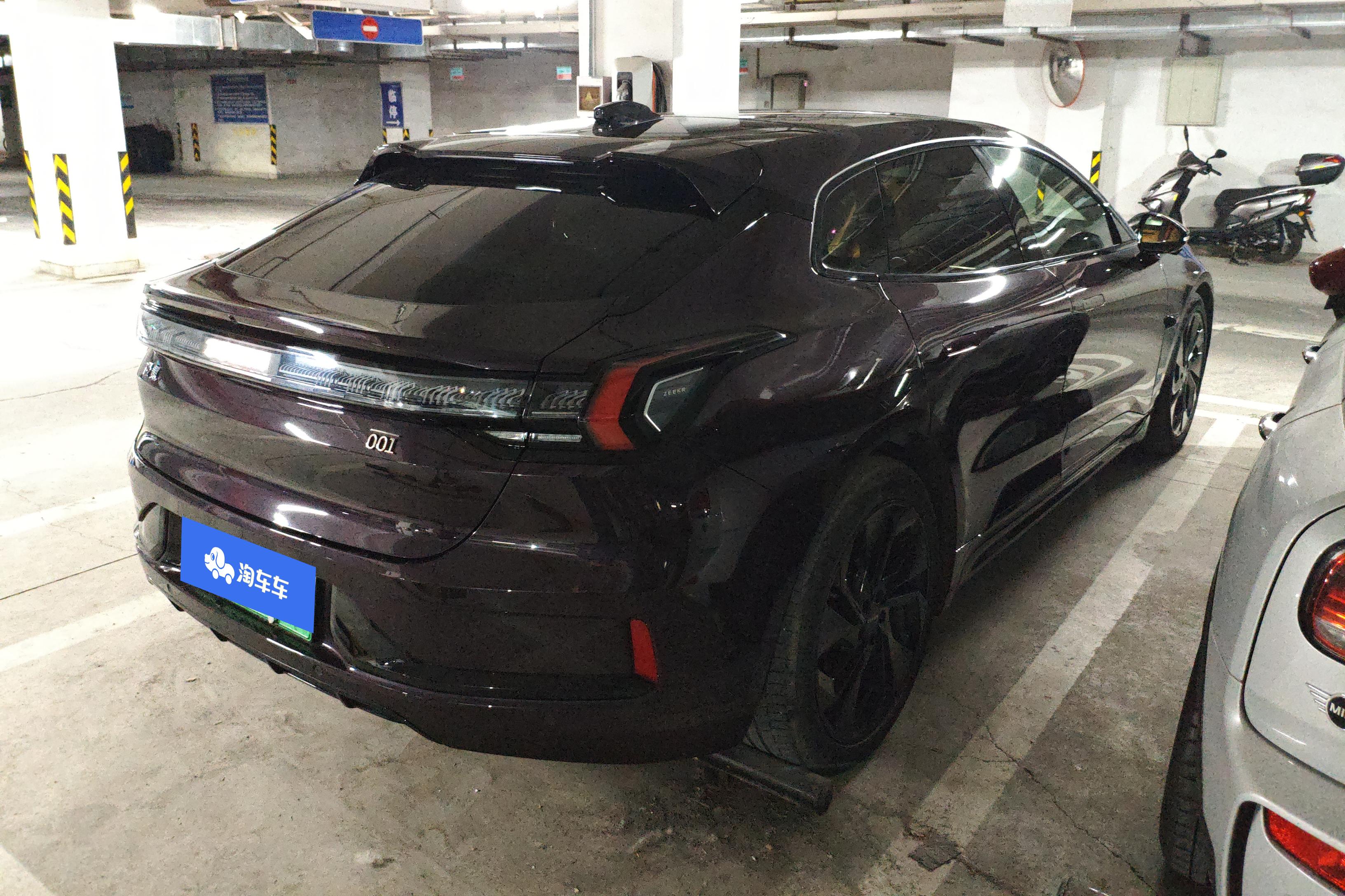 极氪ZEEKR 001 2021款 0.0T 自动 超长续航双电机YOU版 