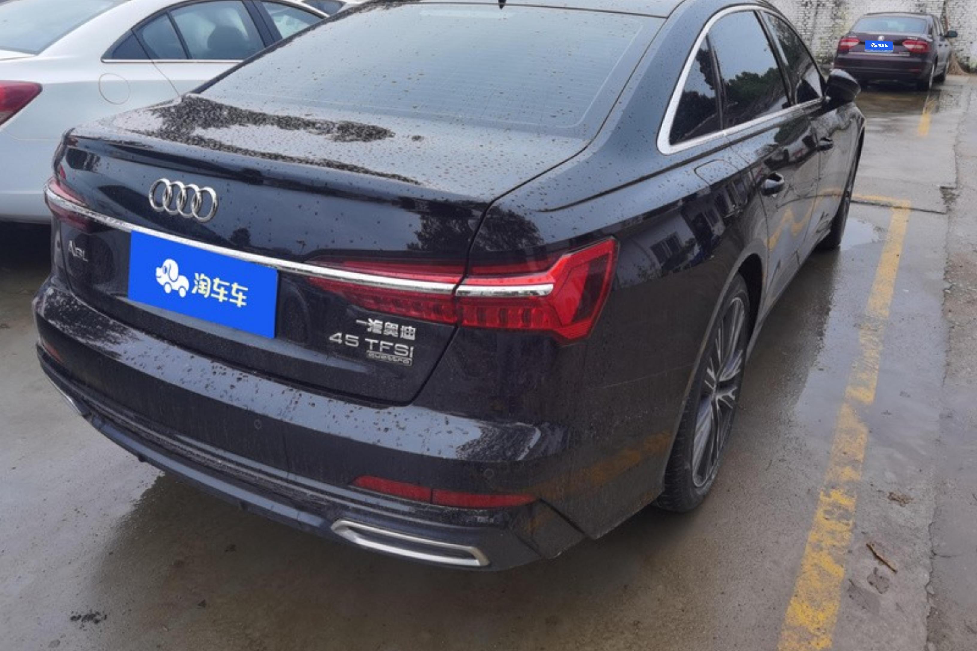 奥迪A6L 45TFSI 2022款 2.0T 自动 尊享动感型 (国Ⅵ) 