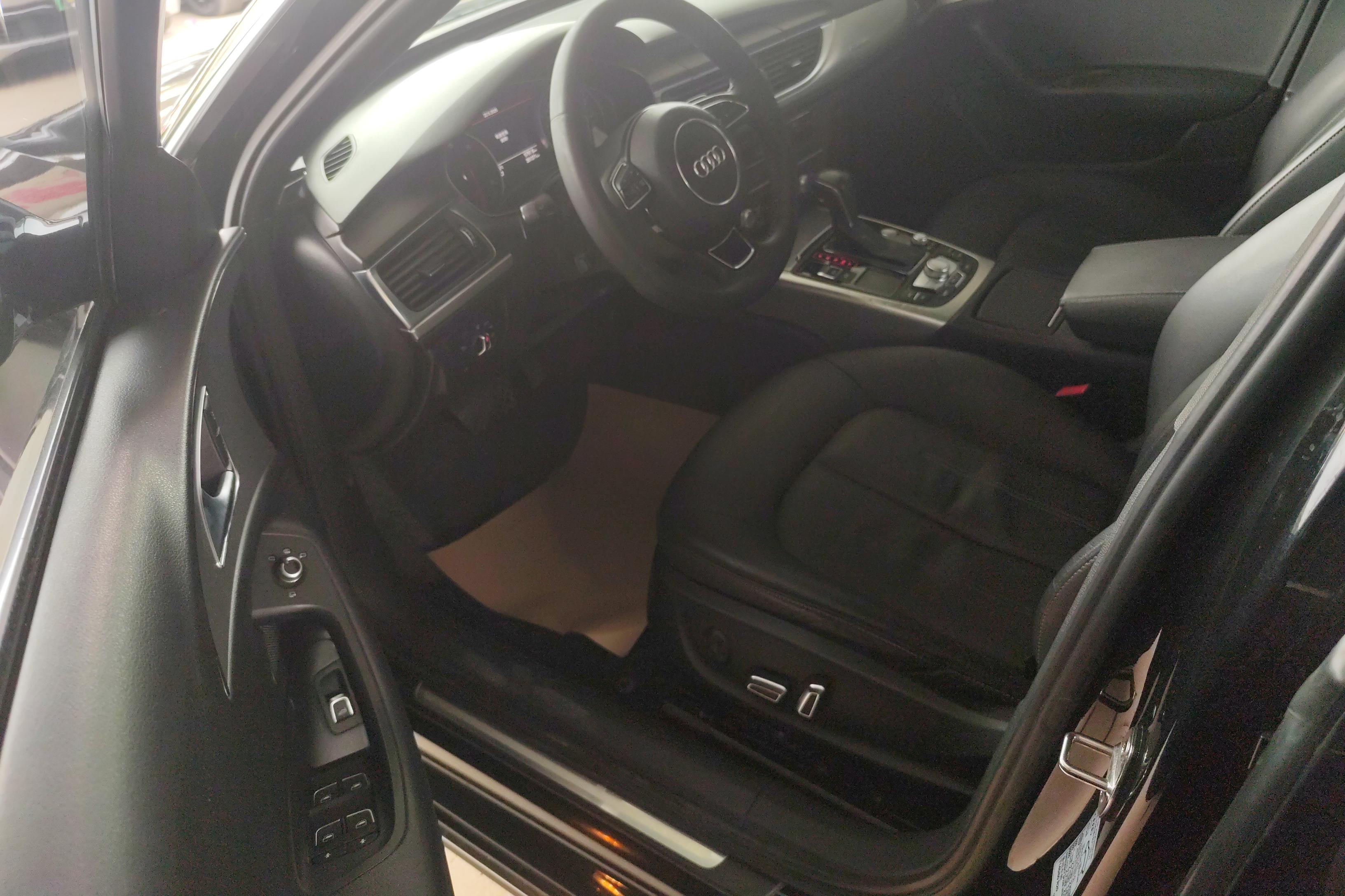 奥迪A6L 45TFSI 2018款 3.0T 自动 运动型30周年纪念版 (国Ⅴ) 