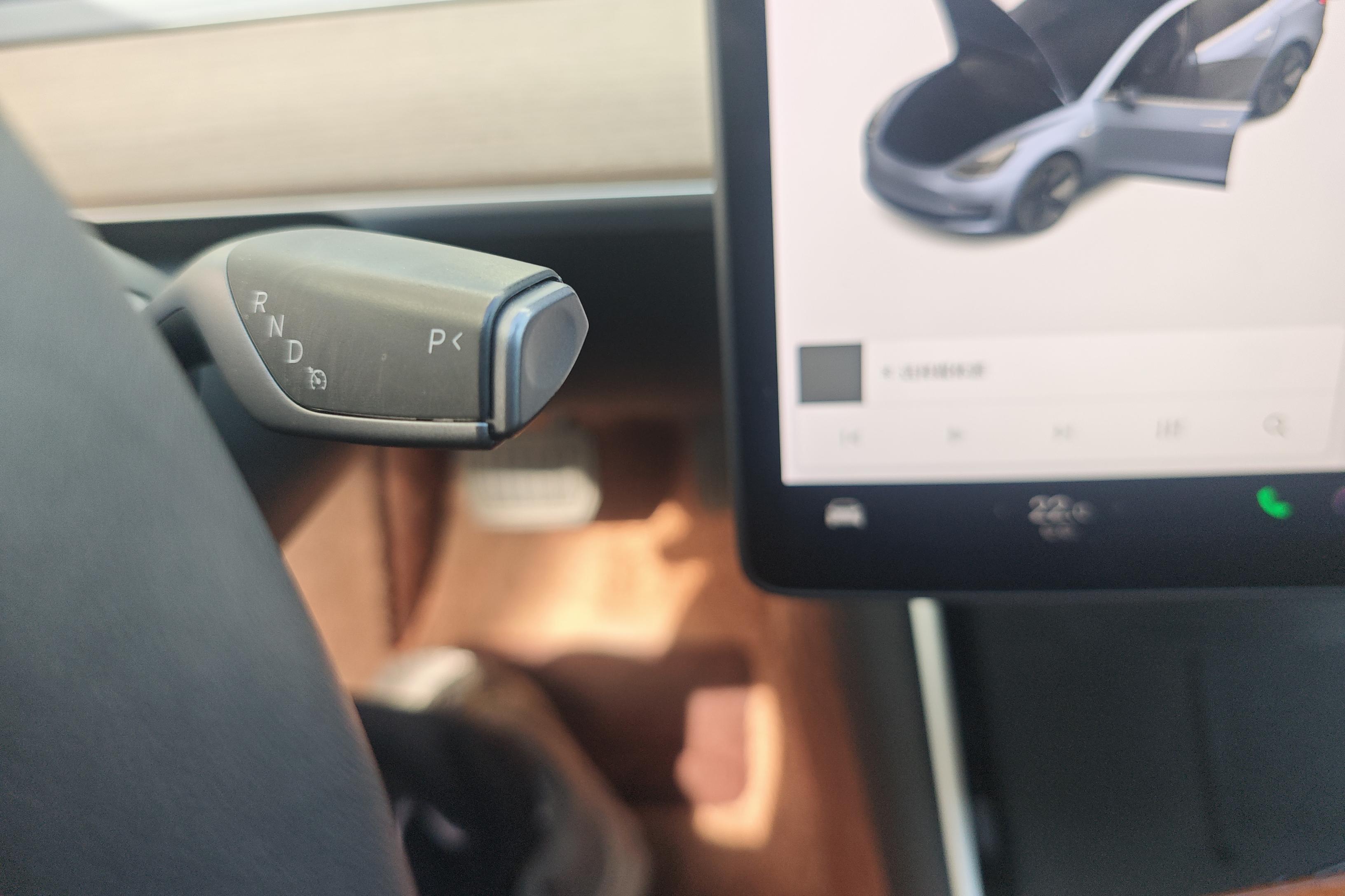 特斯拉MODEL 3 2019款 自动 标准续航升级版 纯电动 