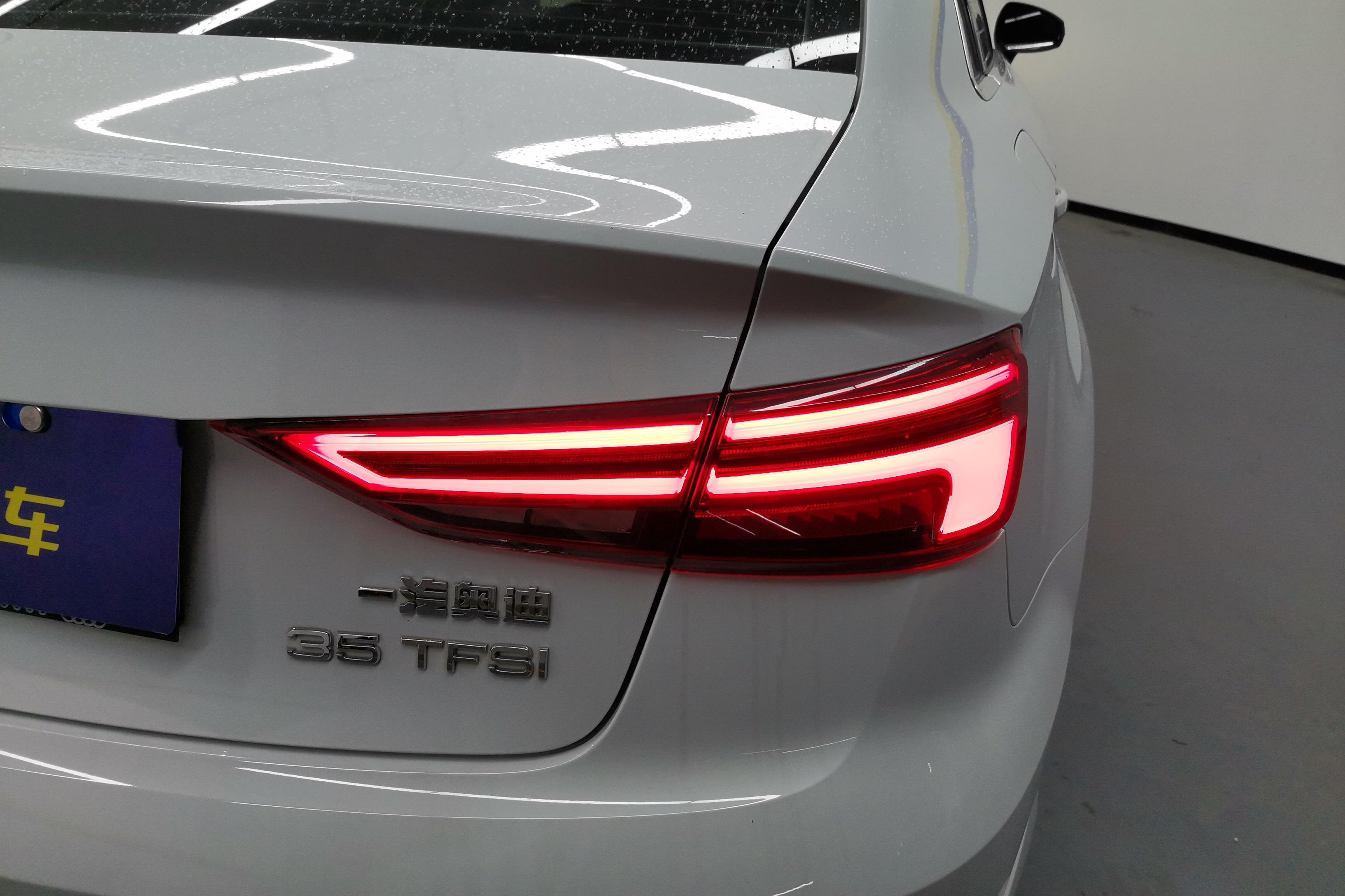 奥迪A3 35TFSI 2018款 1.4T 自动 运动型30周年Limousine (国Ⅴ) 