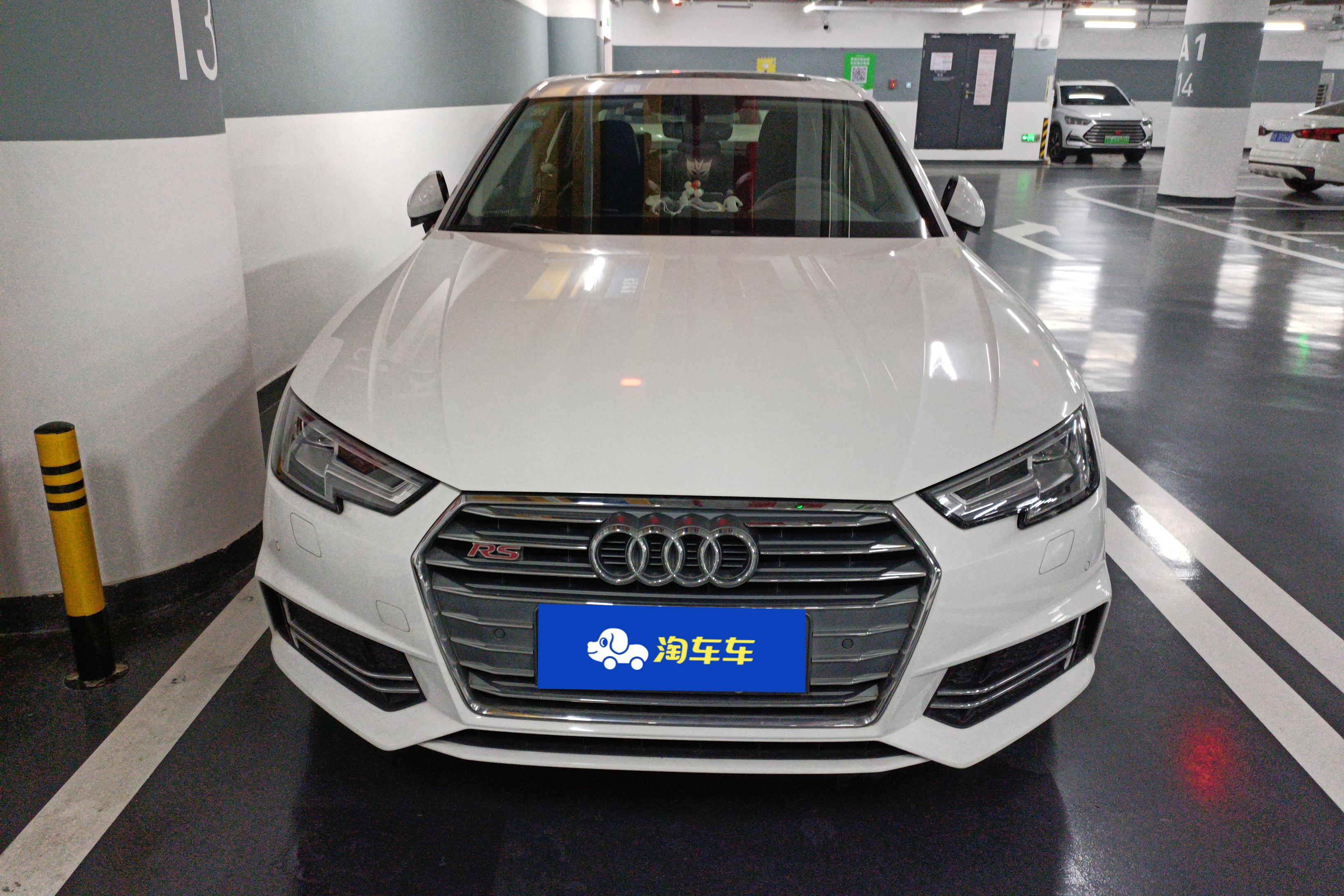 奥迪A4L 2018款 2.0T 自动 30周年时尚型 (国Ⅴ) 