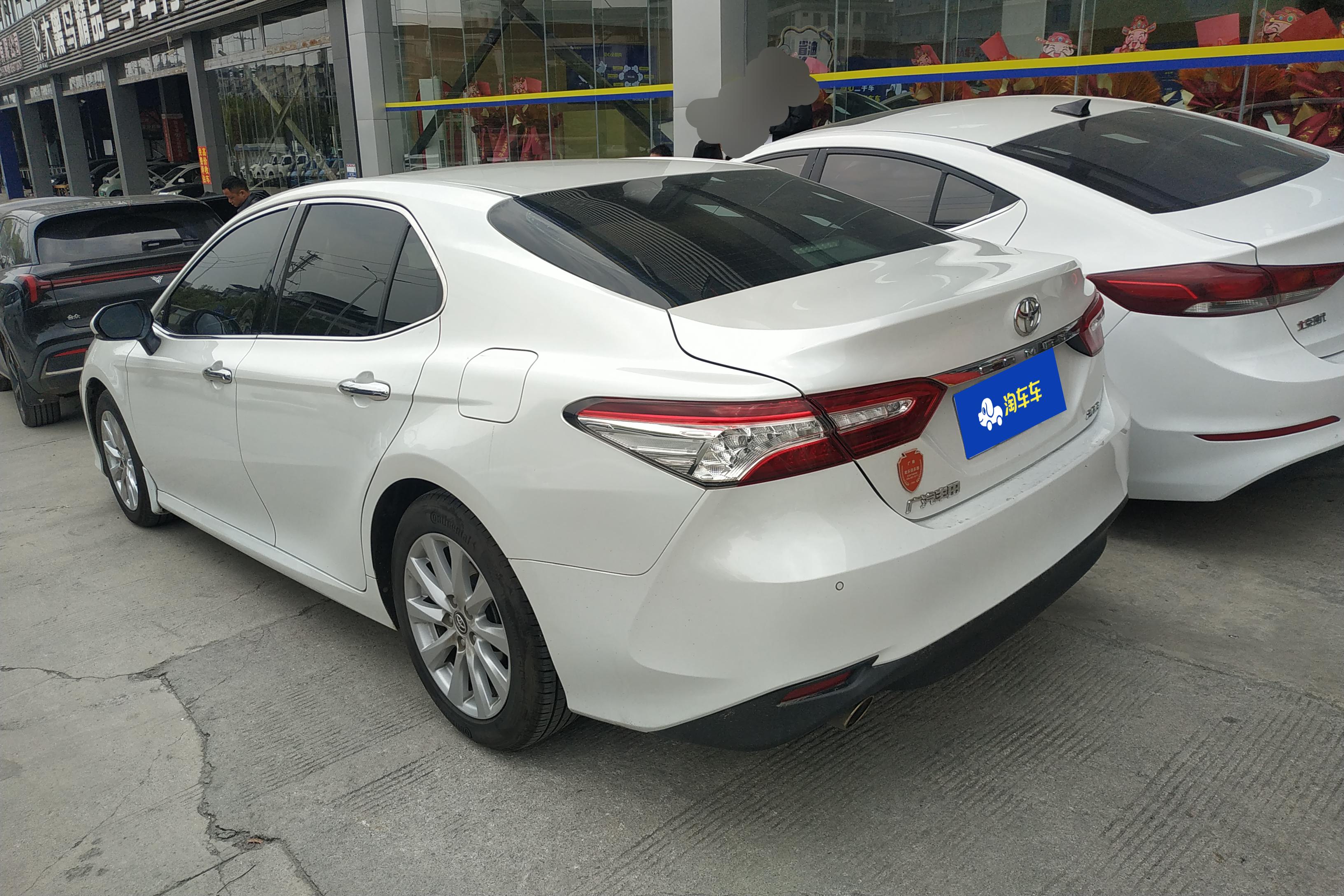丰田凯美瑞 2019款 2.0L 自动 豪华版 (国Ⅴ) 