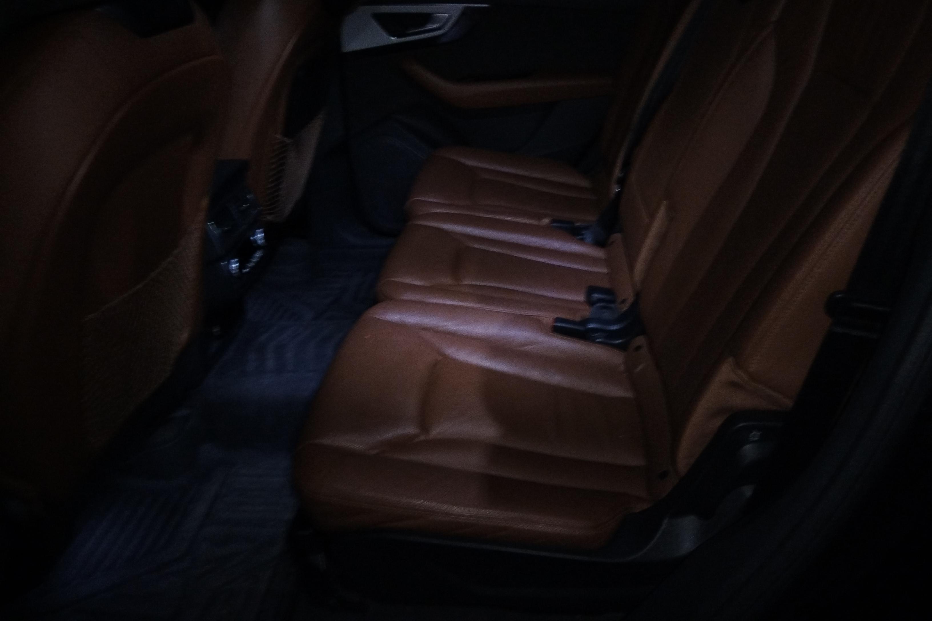 奥迪Q7 55 [进口] 2019款 3.0T 自动 S-Line运动型 