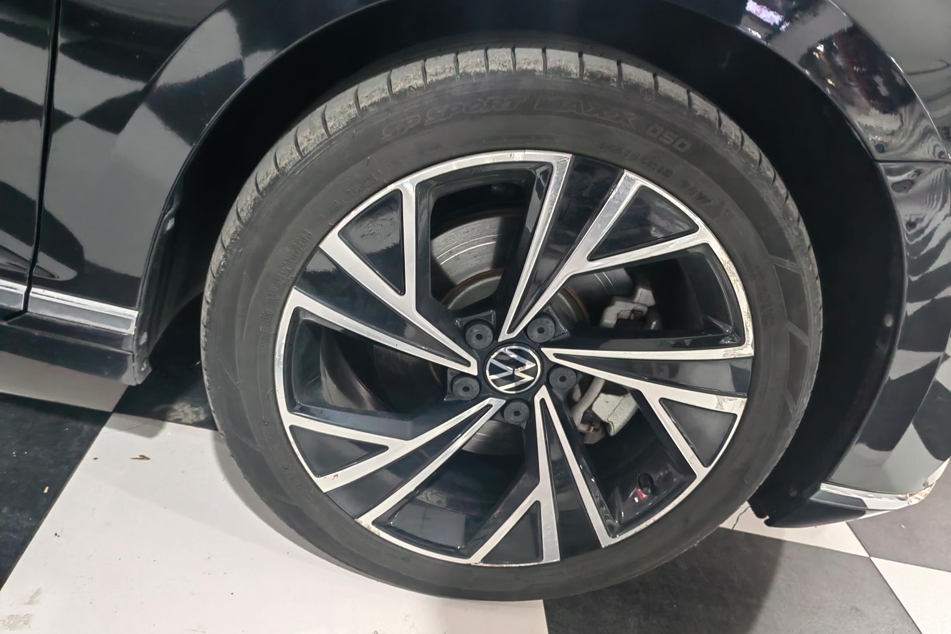 大众迈腾 2020款 2.0T 自动 汽油 330TSI豪华型 (国Ⅵ) 