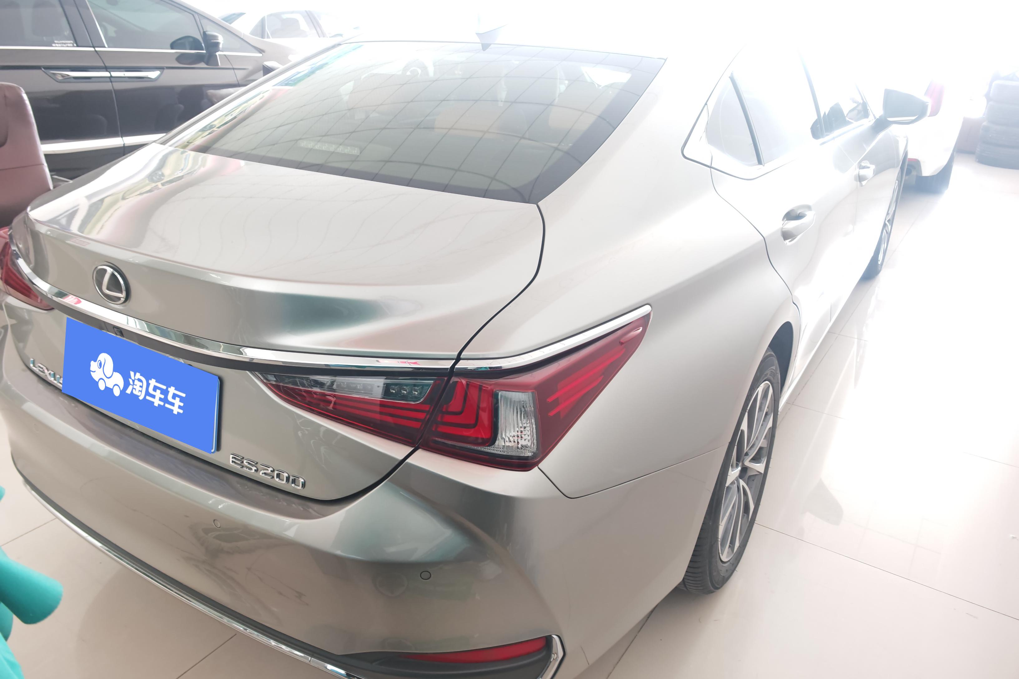 雷克萨斯ES 200 [进口] 2021款 2.0L 自动 豪华版 