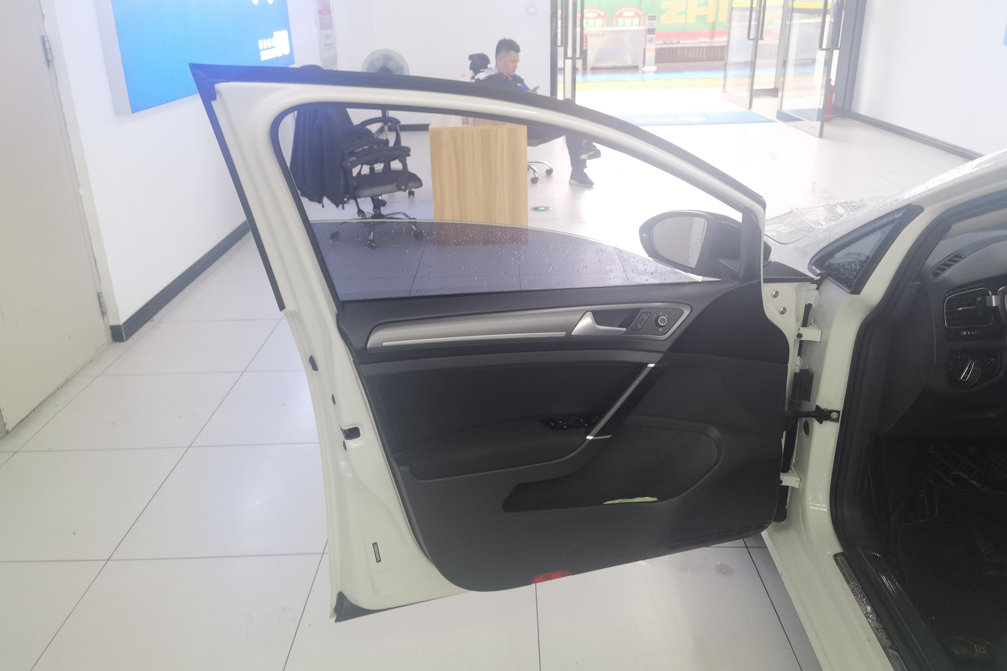 大众高尔夫 2018款 1.4T 自动 汽油 230TSI豪华型 (国Ⅴ) 