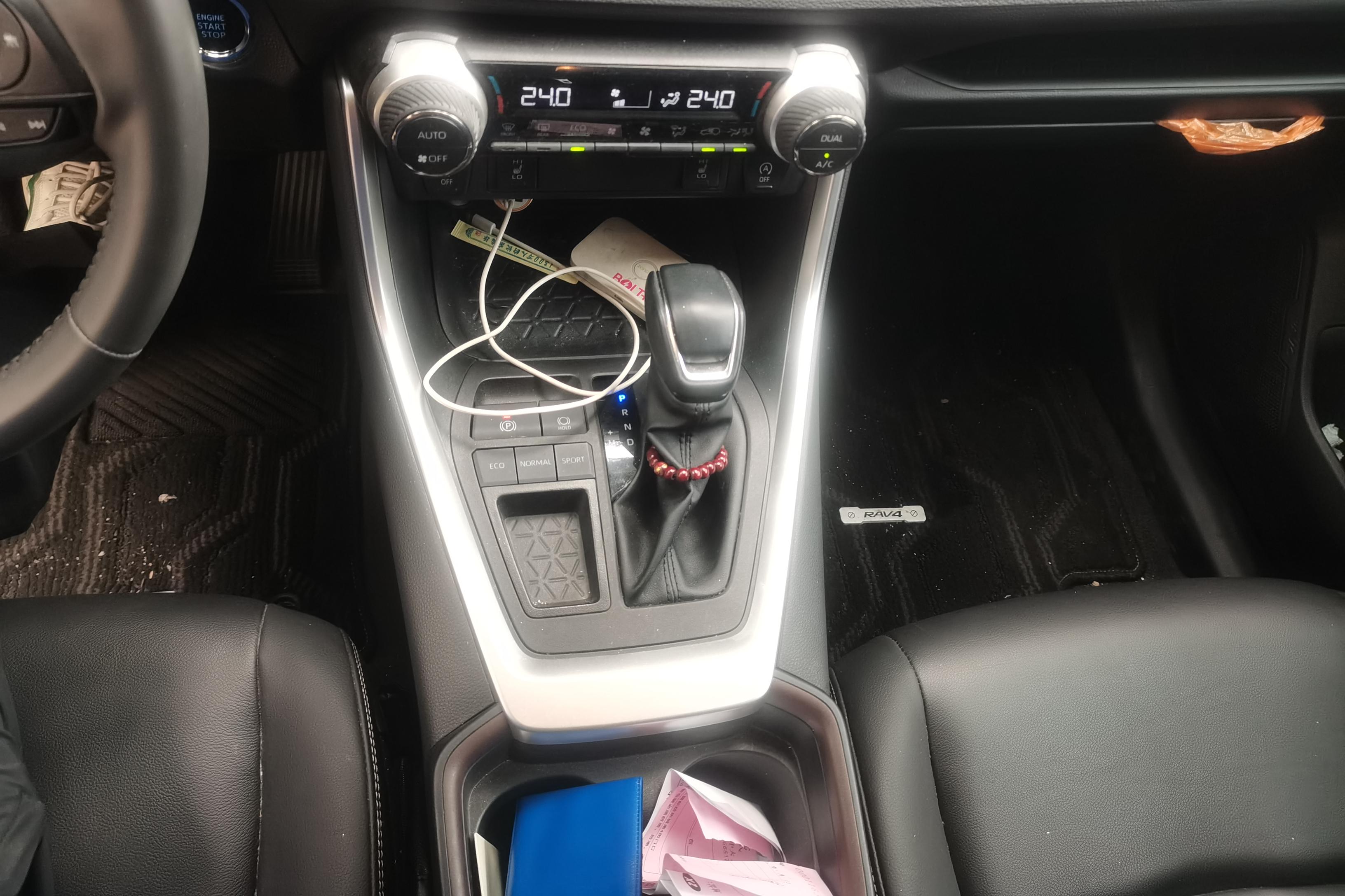 丰田RAV4 2022款 2.0L 自动 前驱 风尚PLUS版 (国Ⅵ) 