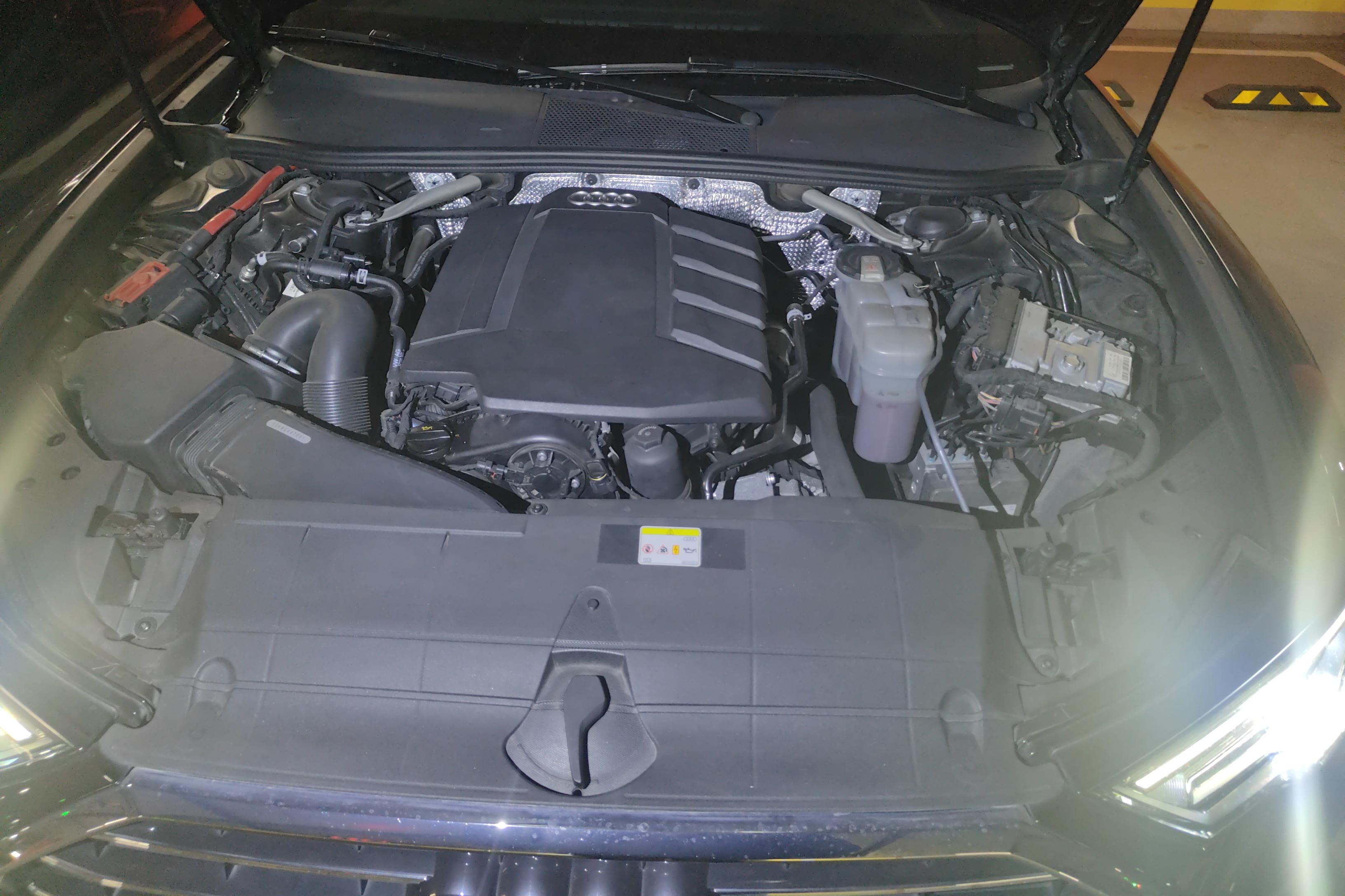 奥迪A6L 45TFSI 2022款 2.0T 自动 臻选致雅型 (国Ⅵ) 