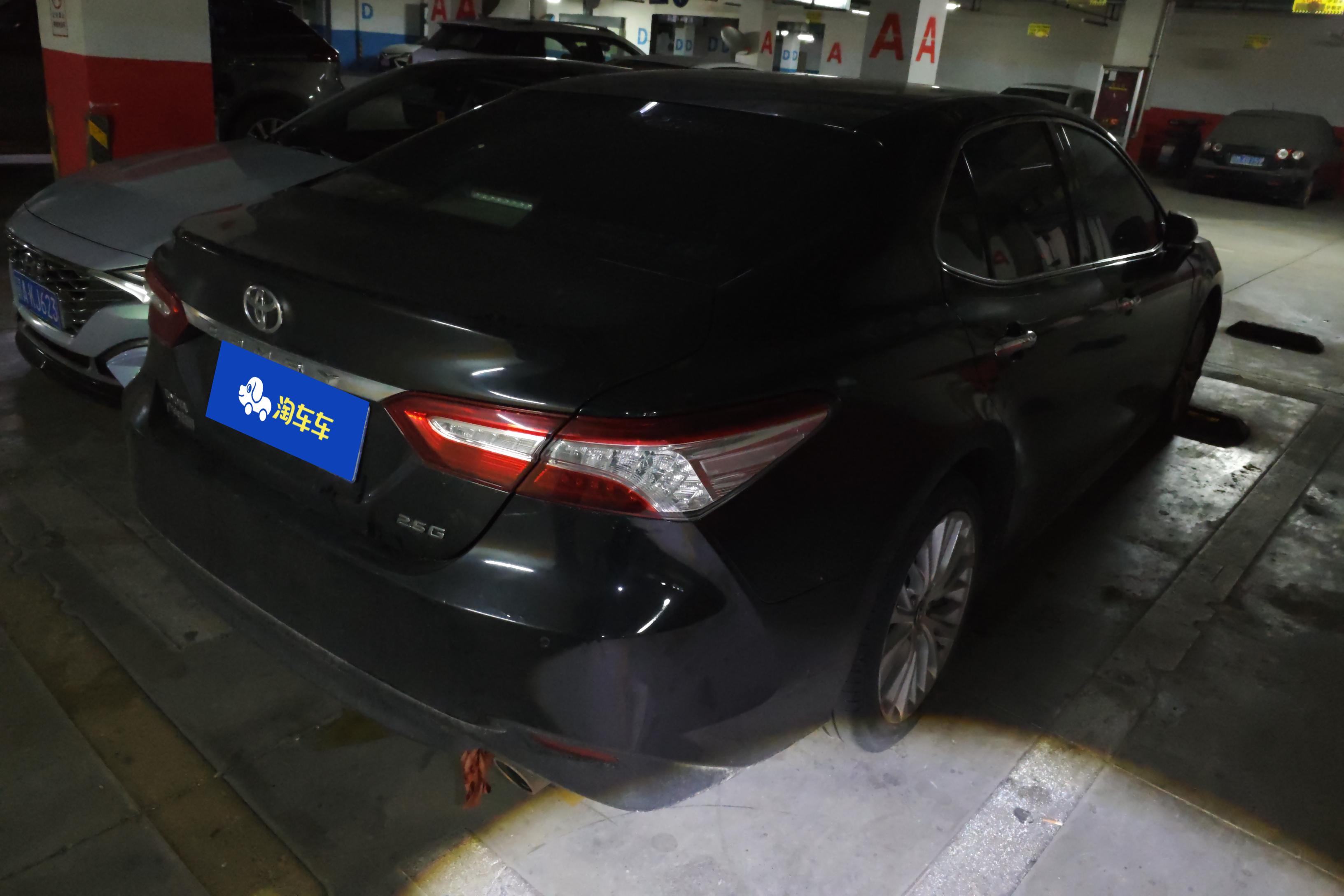 丰田凯美瑞 2018款 2.5L 自动 豪华版 (国Ⅴ) 