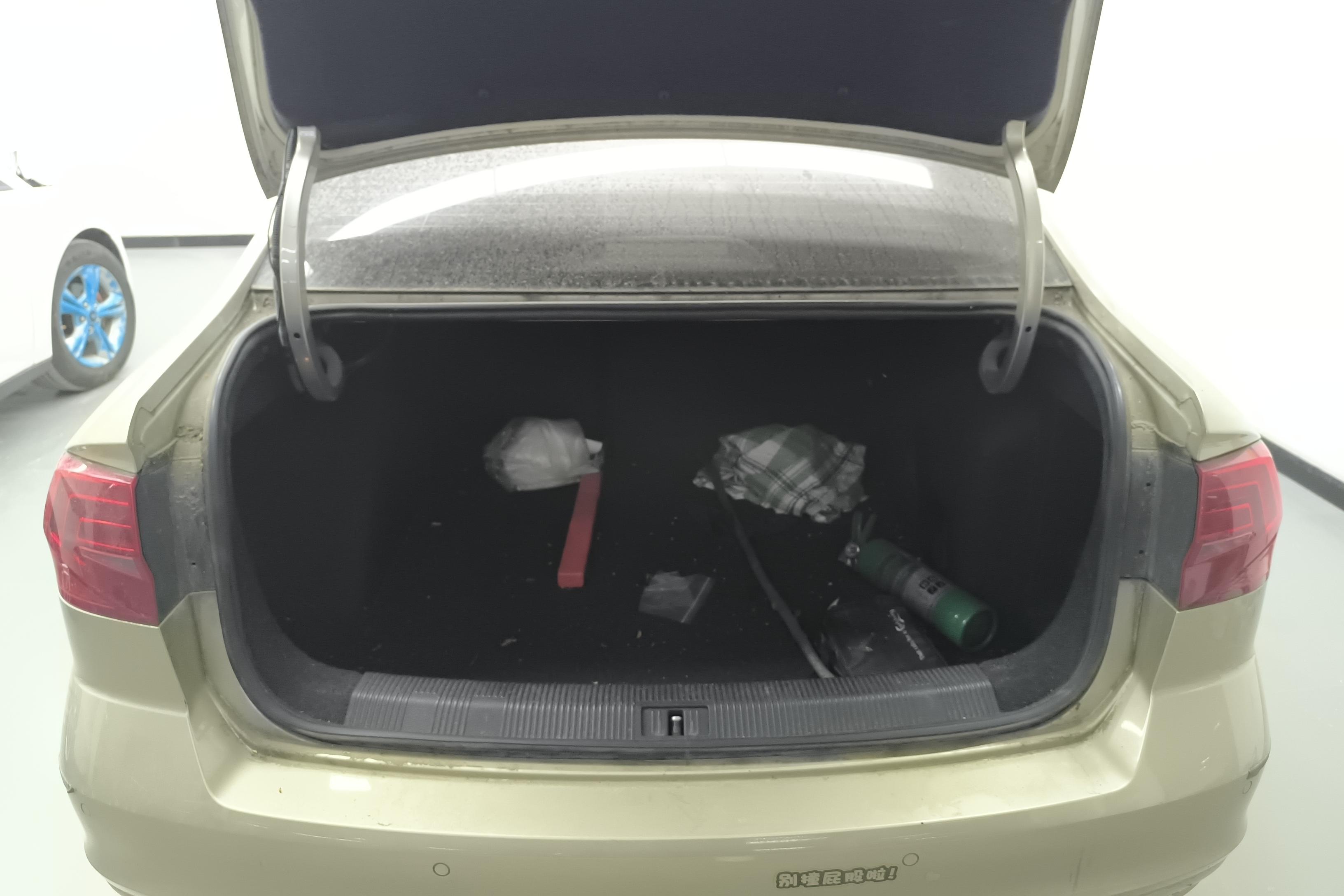 大众宝来 2016款 1.6L 自动 4门5座三厢车 舒适型 (国Ⅴ) 