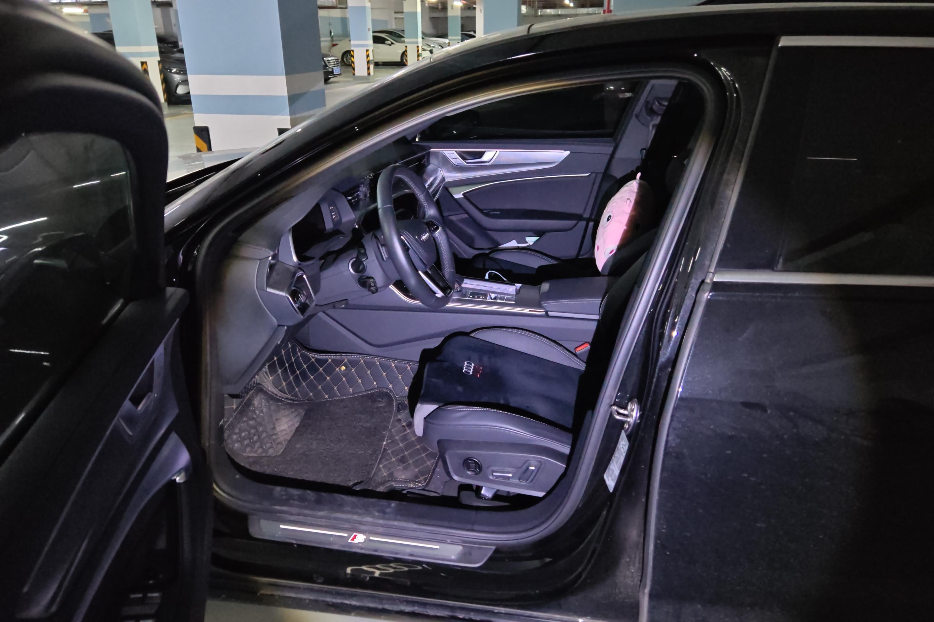 奥迪A6L 40TFSI 2023款 2.0T 自动 豪华致雅型 (国Ⅵ) 