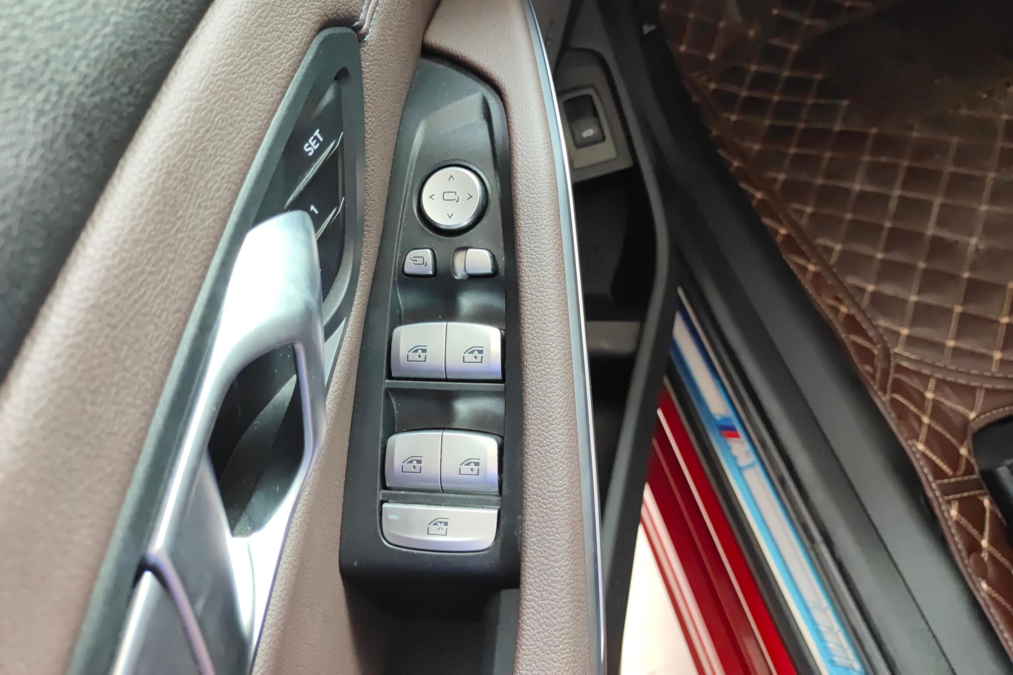 宝马3系 325Li 2020款 2.0T 自动 汽油 M运动曜夜版 (国Ⅵ) 