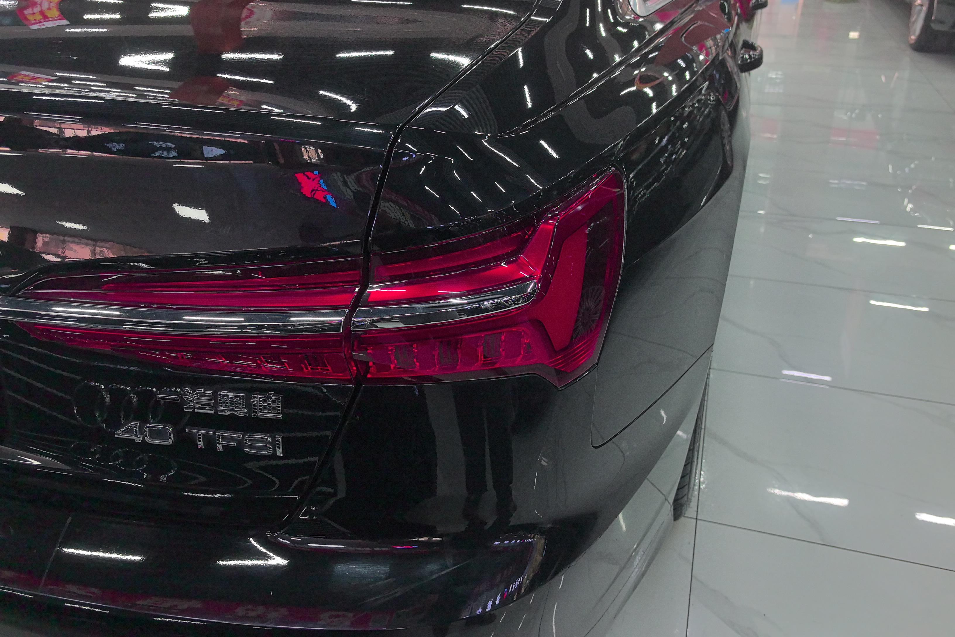 奥迪A6L 40TFSI 2020款 2.0T 自动 豪华动感型 (国Ⅵ) 