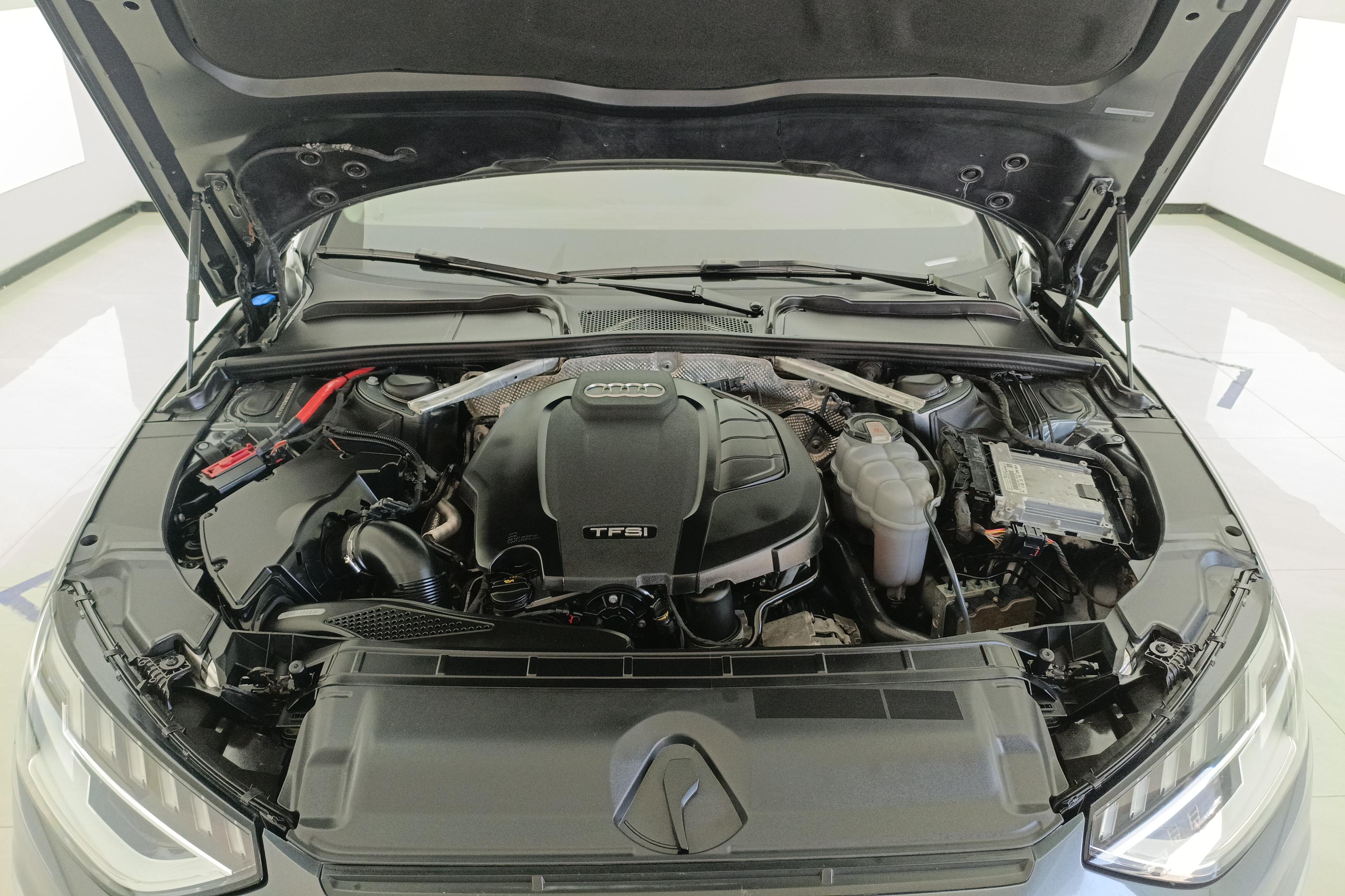 奥迪A4L 2020款 2.0T 自动 豪华动感型 (国Ⅵ) 