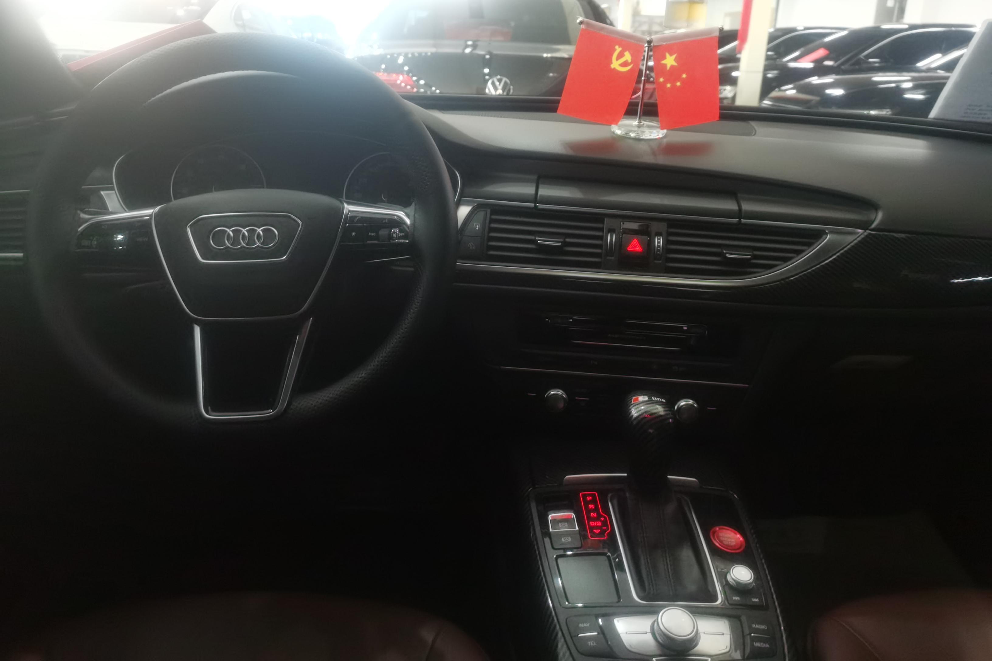 奥迪A6L 45TFSI 2018款 3.0T 自动 运动型30周年纪念版 (国Ⅴ) 