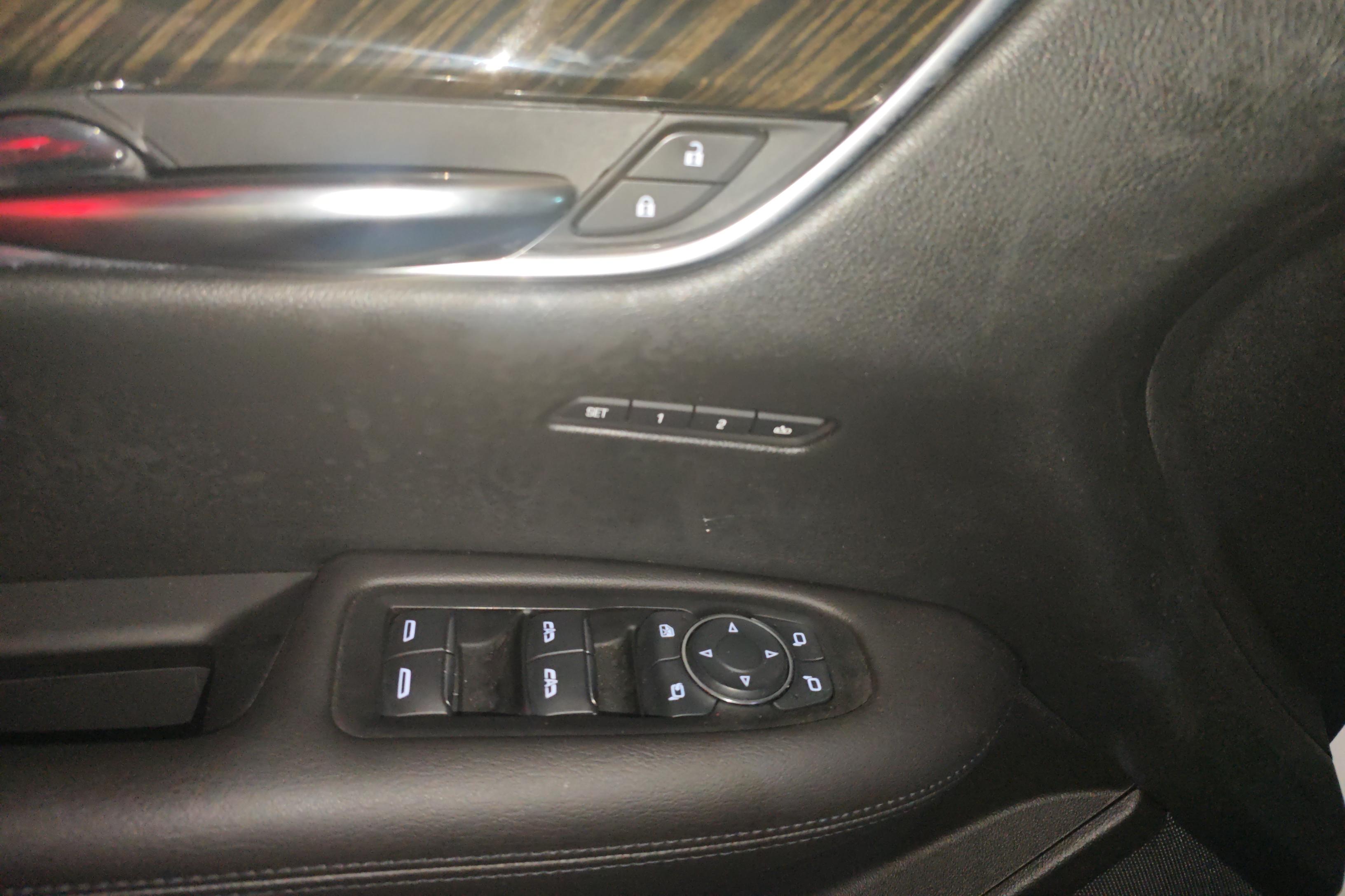 凯迪拉克XT5 2018款 2.0T 自动 28T豪华型 (国Ⅴ) 