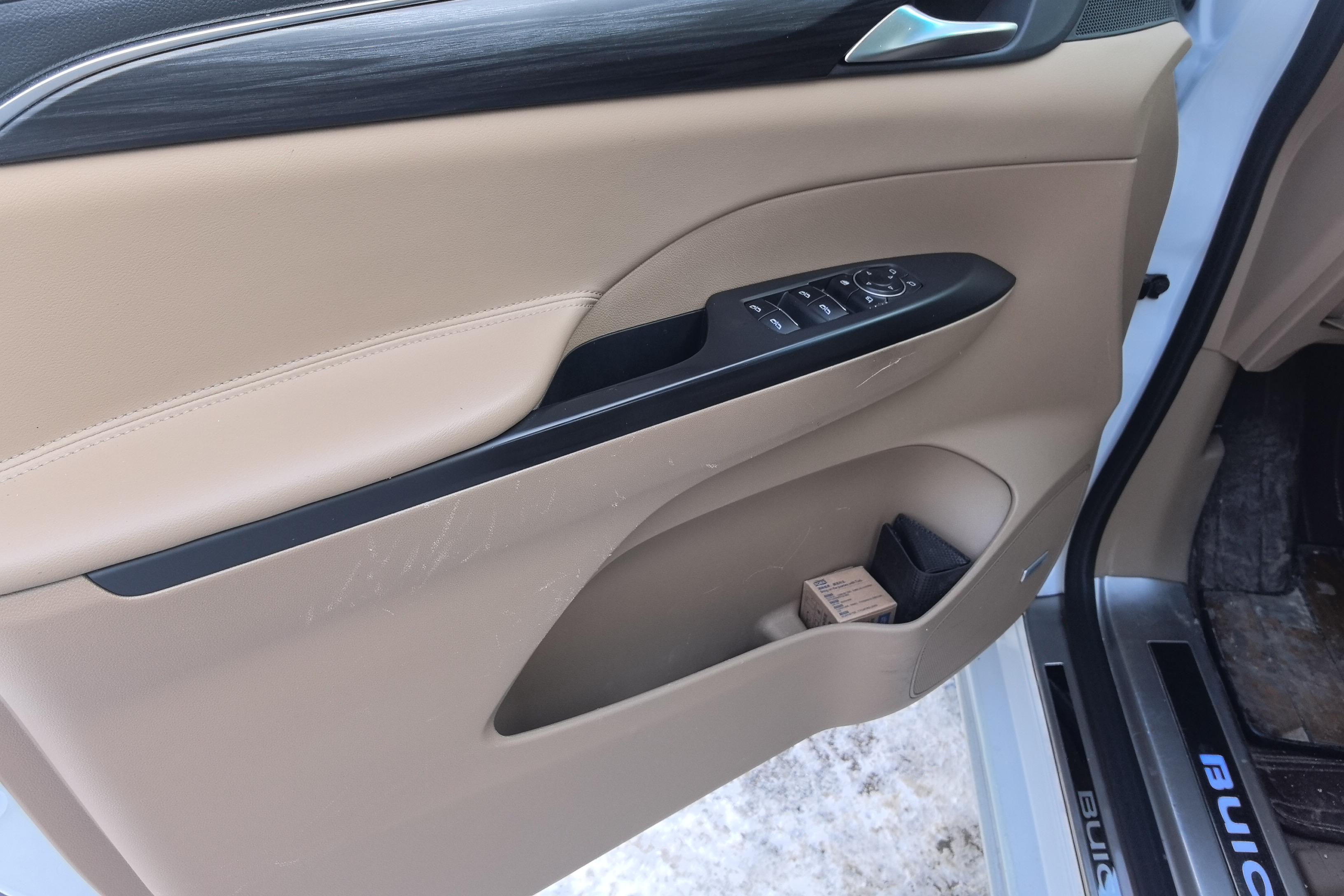 别克GL8 2020款 2.0T 自动 7座 653T旗舰型 (国Ⅵ) 