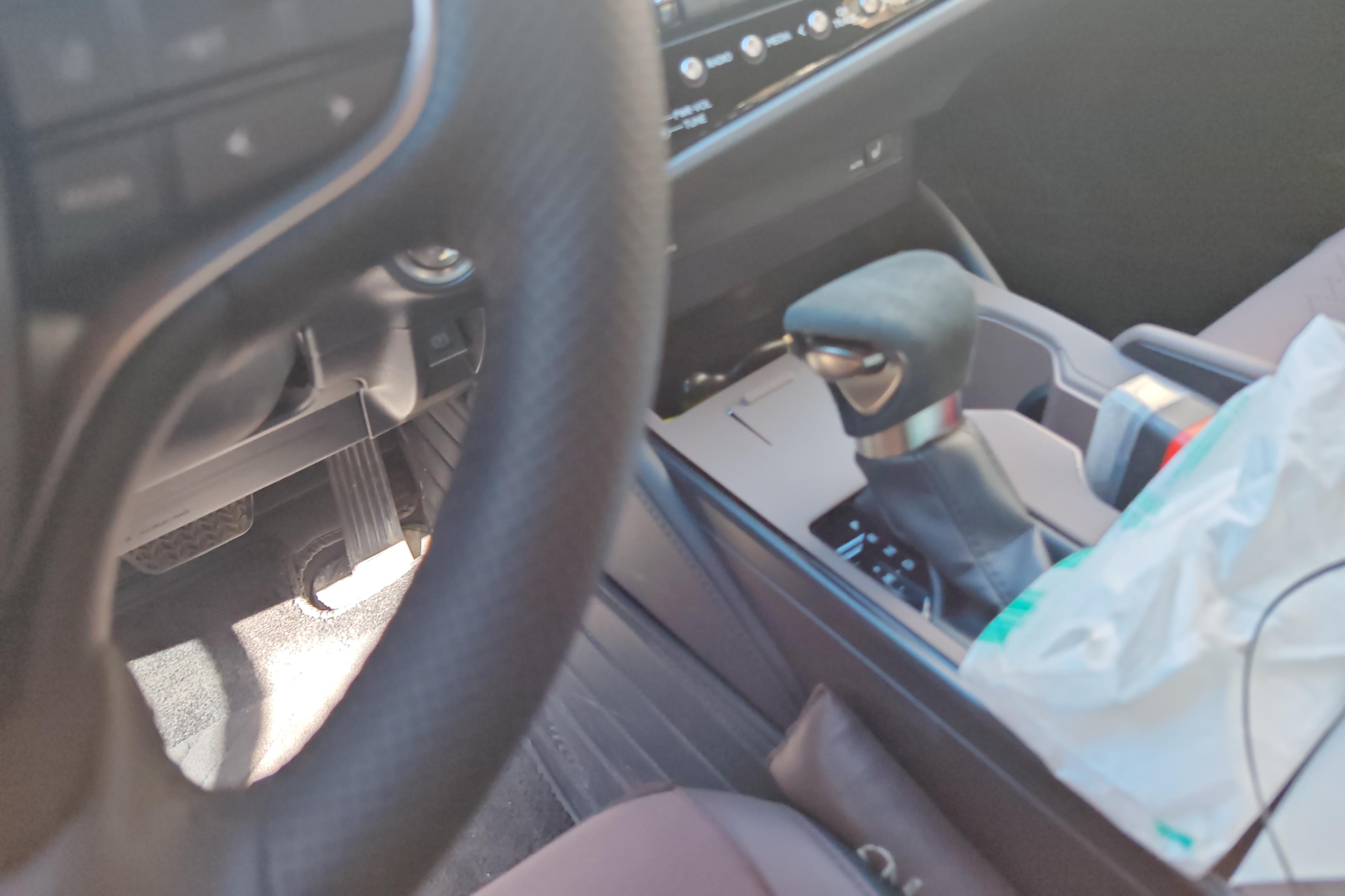 雷克萨斯ES 200 [进口] 2021款 2.0L 自动 卓越版 