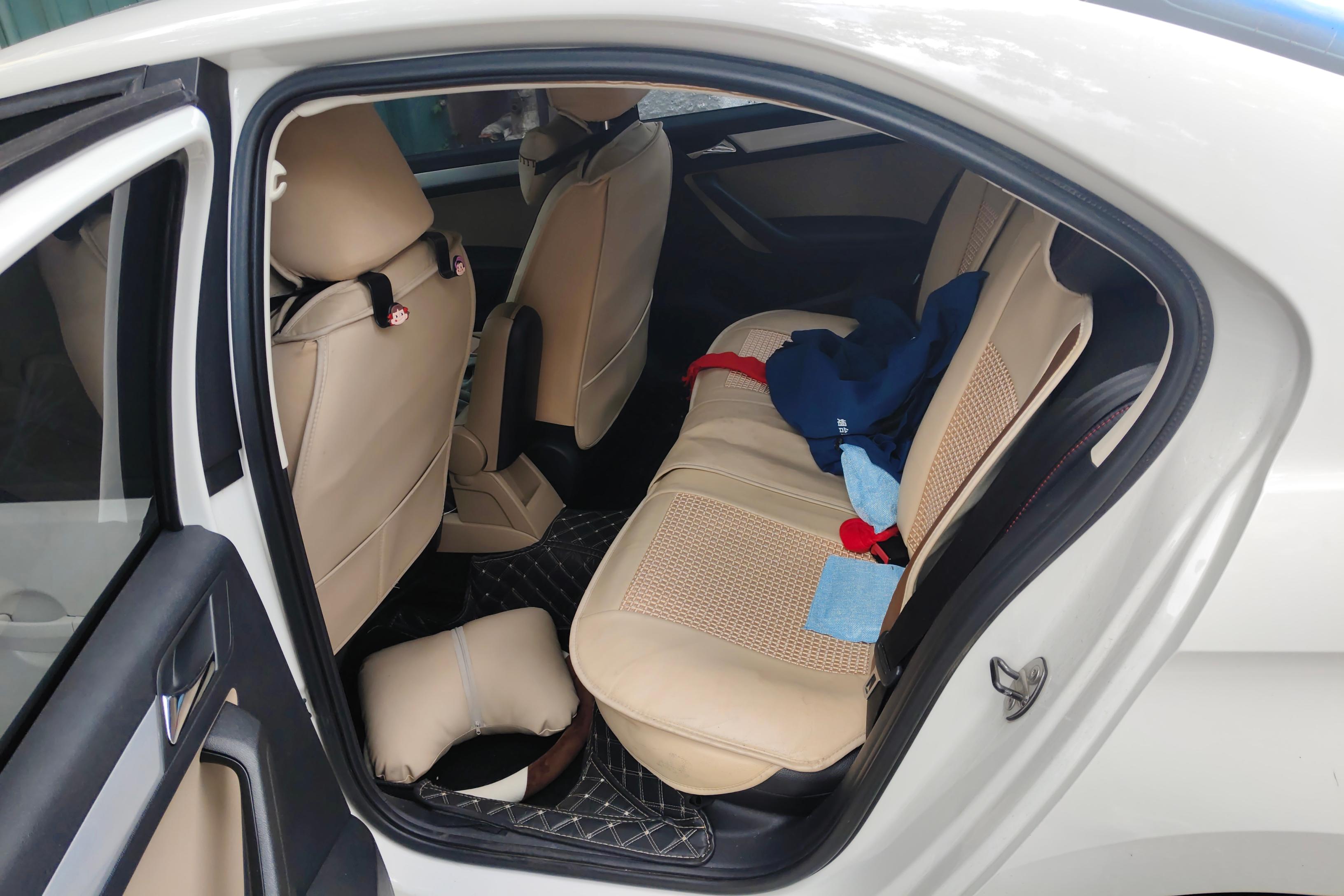 大众捷达 2013款 1.6L 自动 汽油 舒适型 (国Ⅳ) 