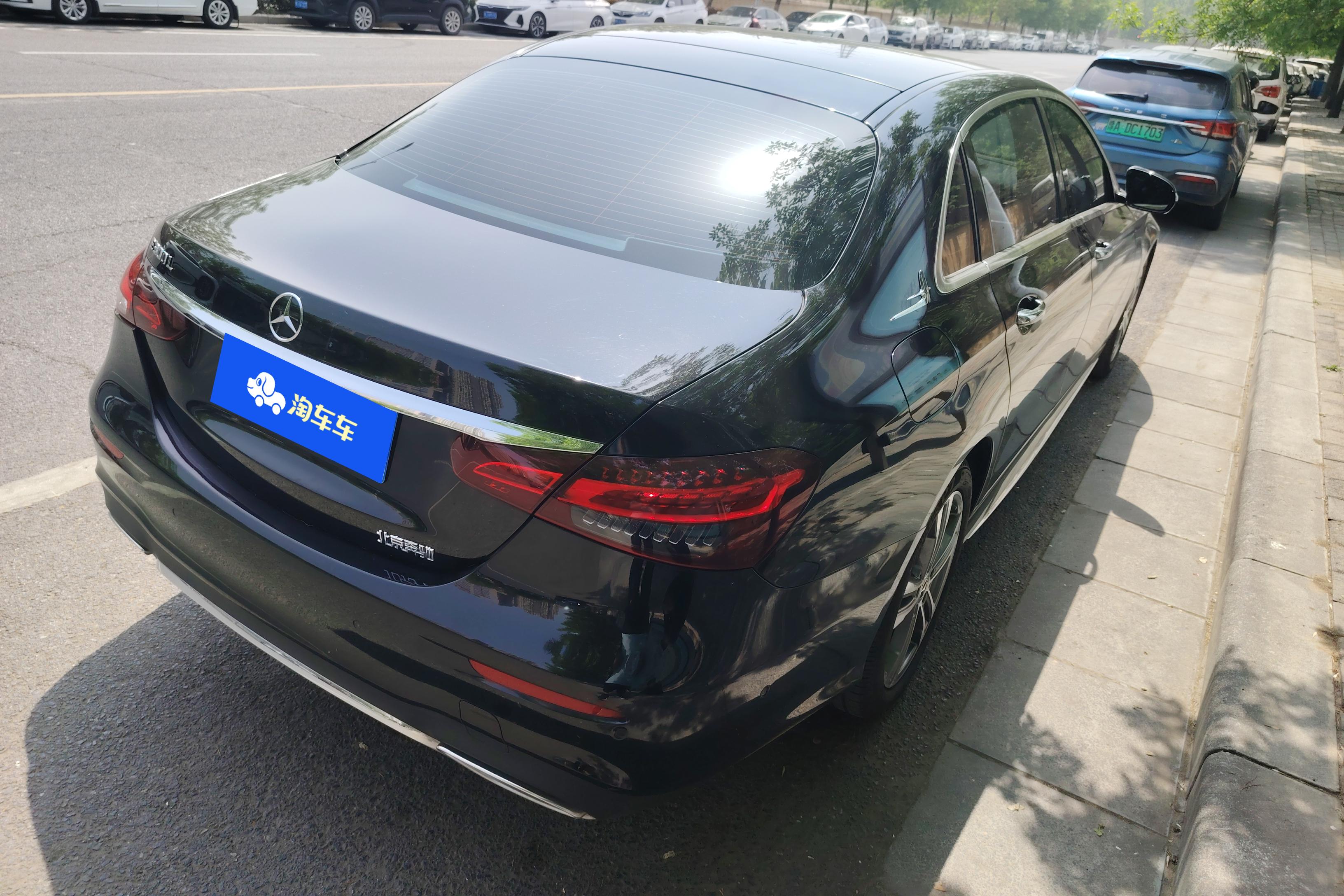 奔驰E级 260L 2022款 2.0T 自动 汽油 改款二运动型 (国Ⅵ) 