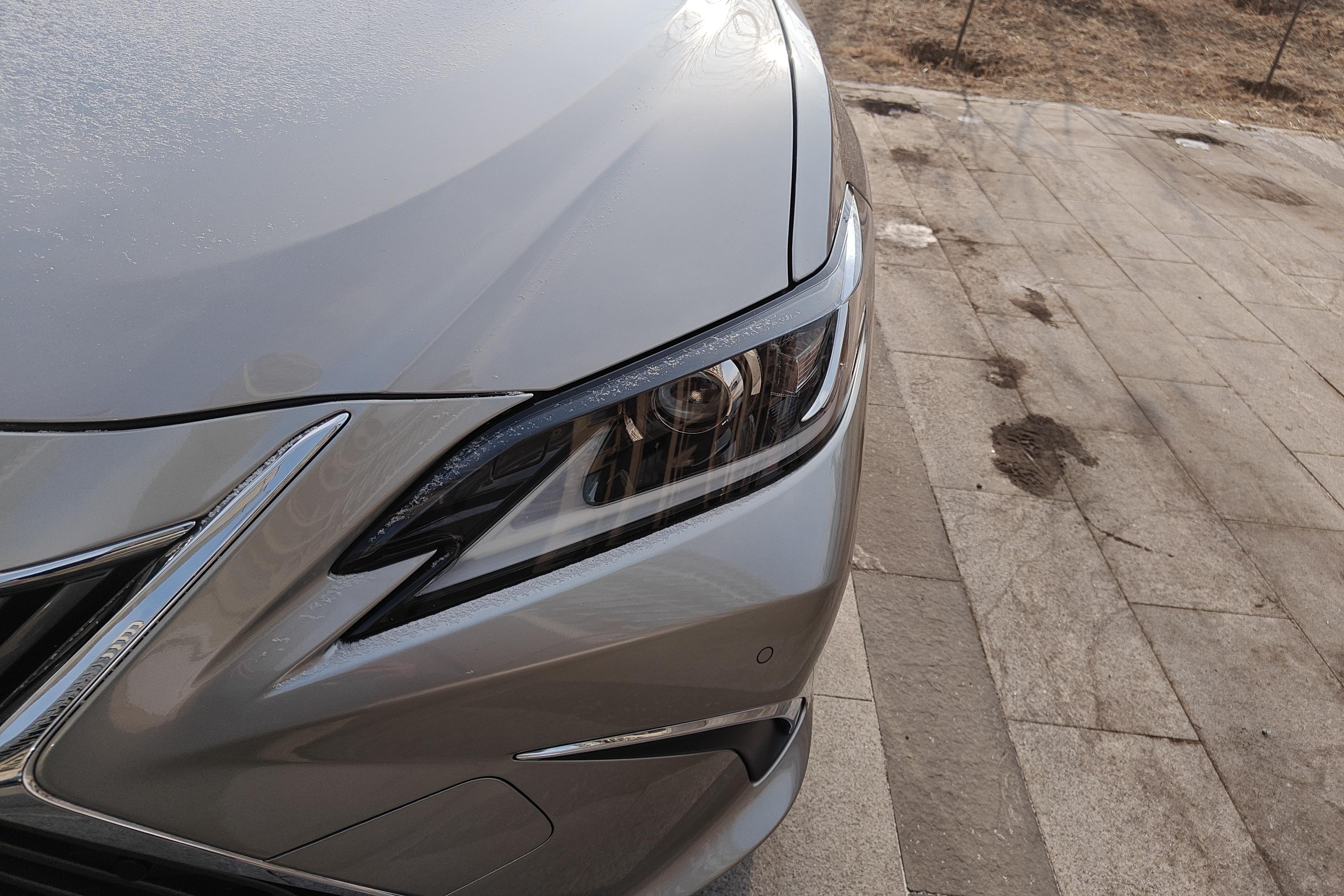 雷克萨斯ES 200 [进口] 2018款 2.0L 自动 卓越版 (国Ⅴ) 