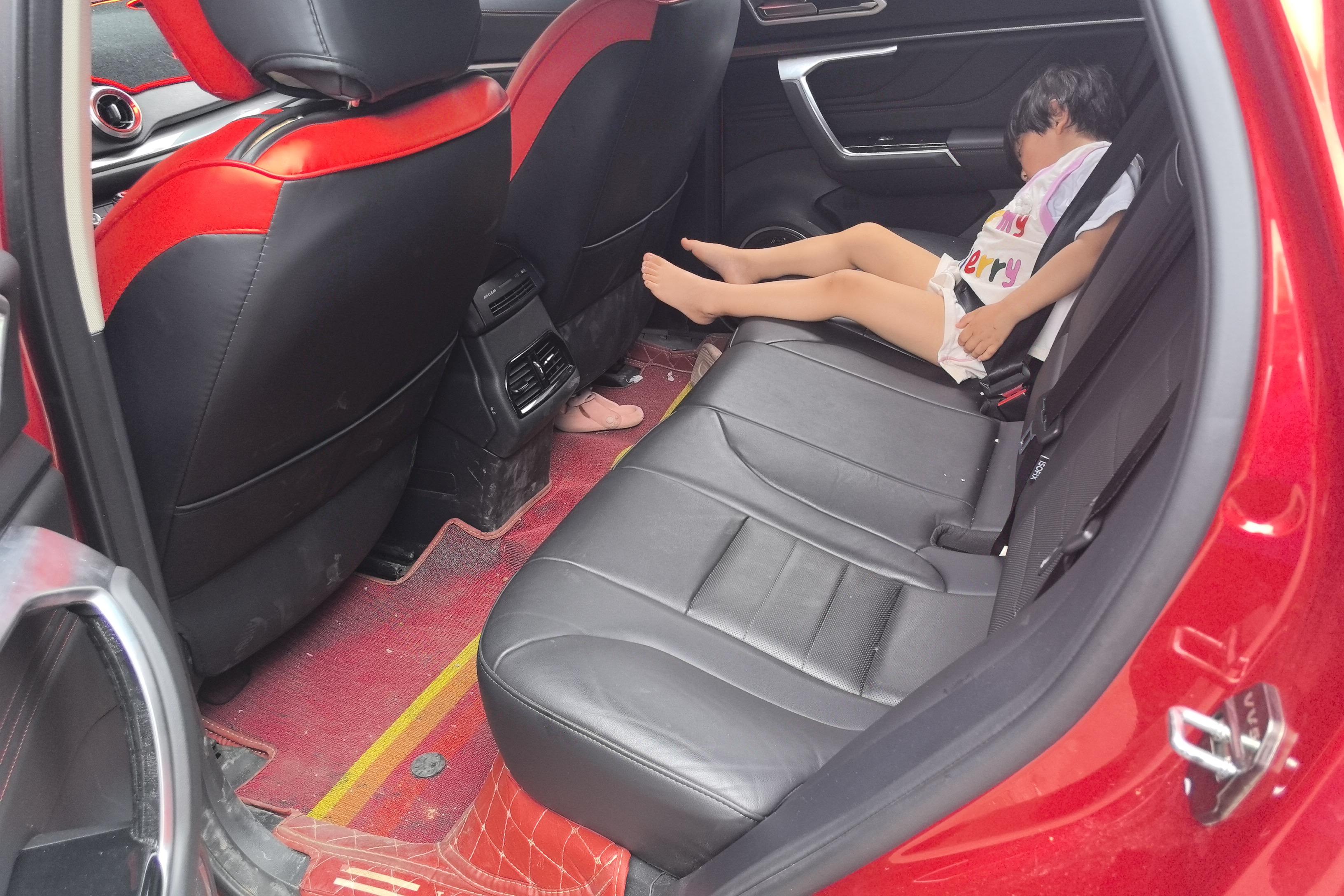 魏牌VV5 2017款 2.0T 自动 前驱 旗舰型 (国Ⅴ) 