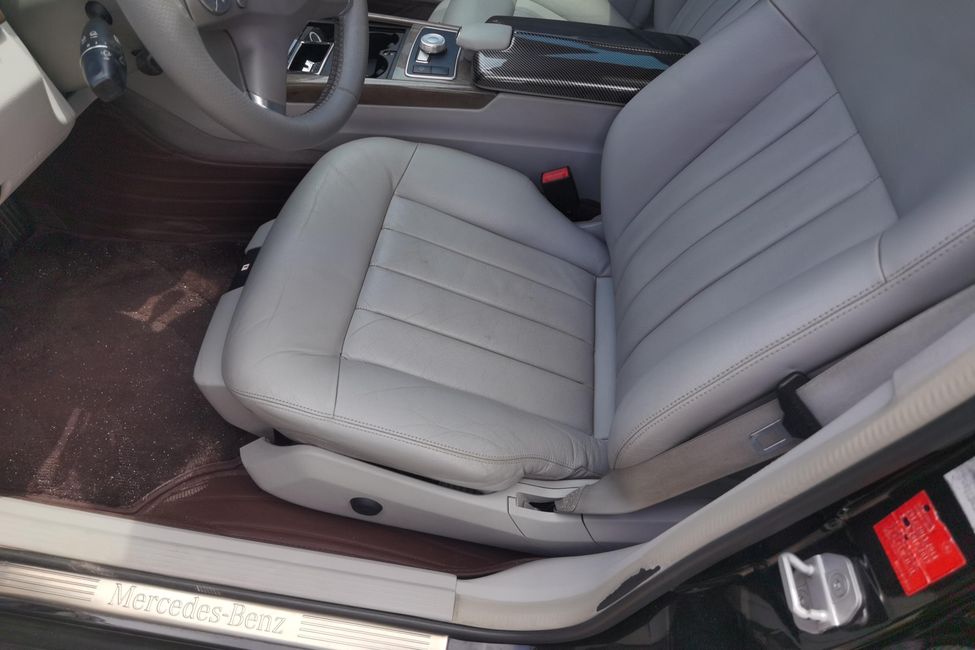 奔驰E级 E300 [进口] 2009款 3.0L 自动 汽油 优雅型 