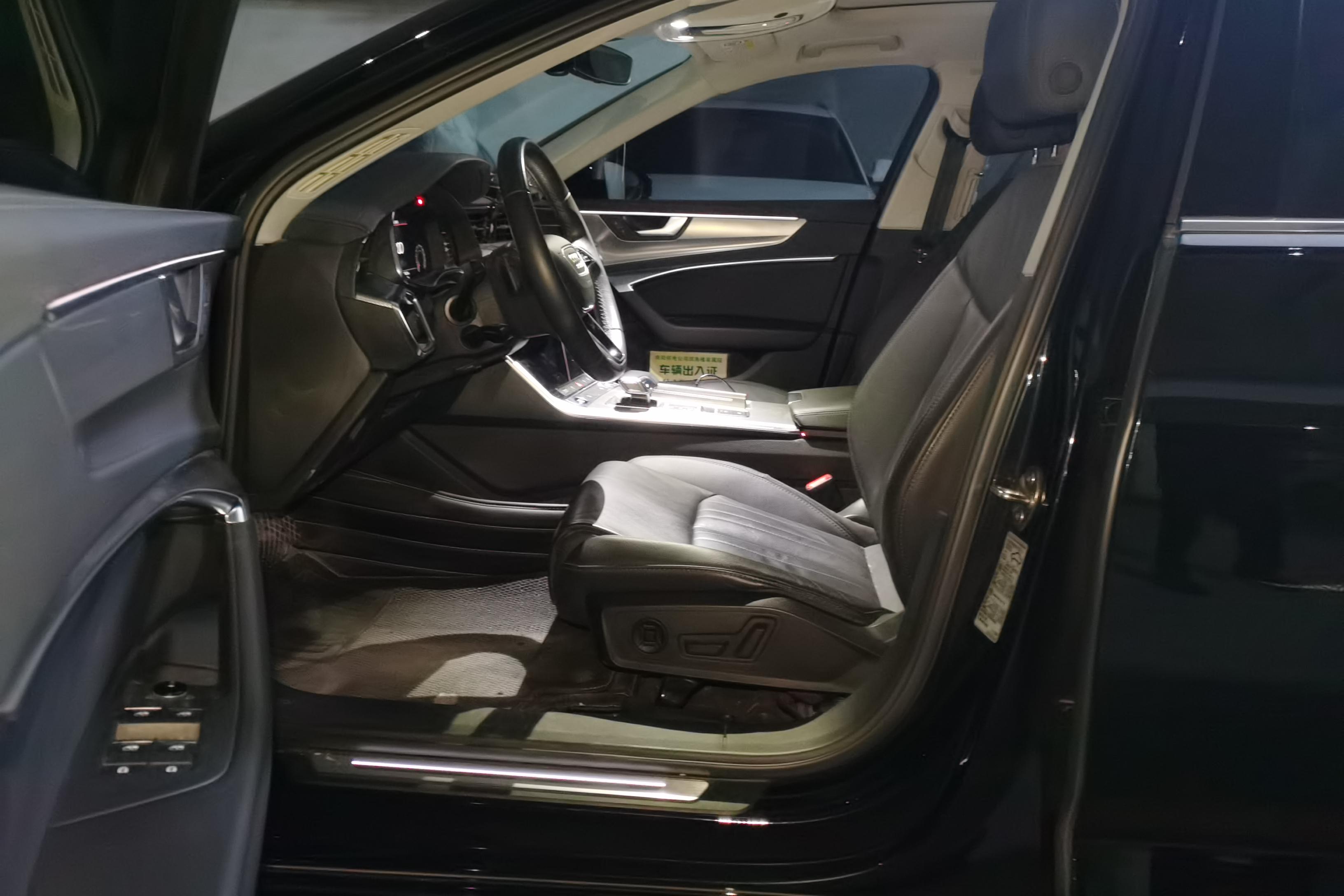 奥迪A6L 45TFSI 2020款 2.0T 自动 臻选致雅型 (国Ⅵ) 