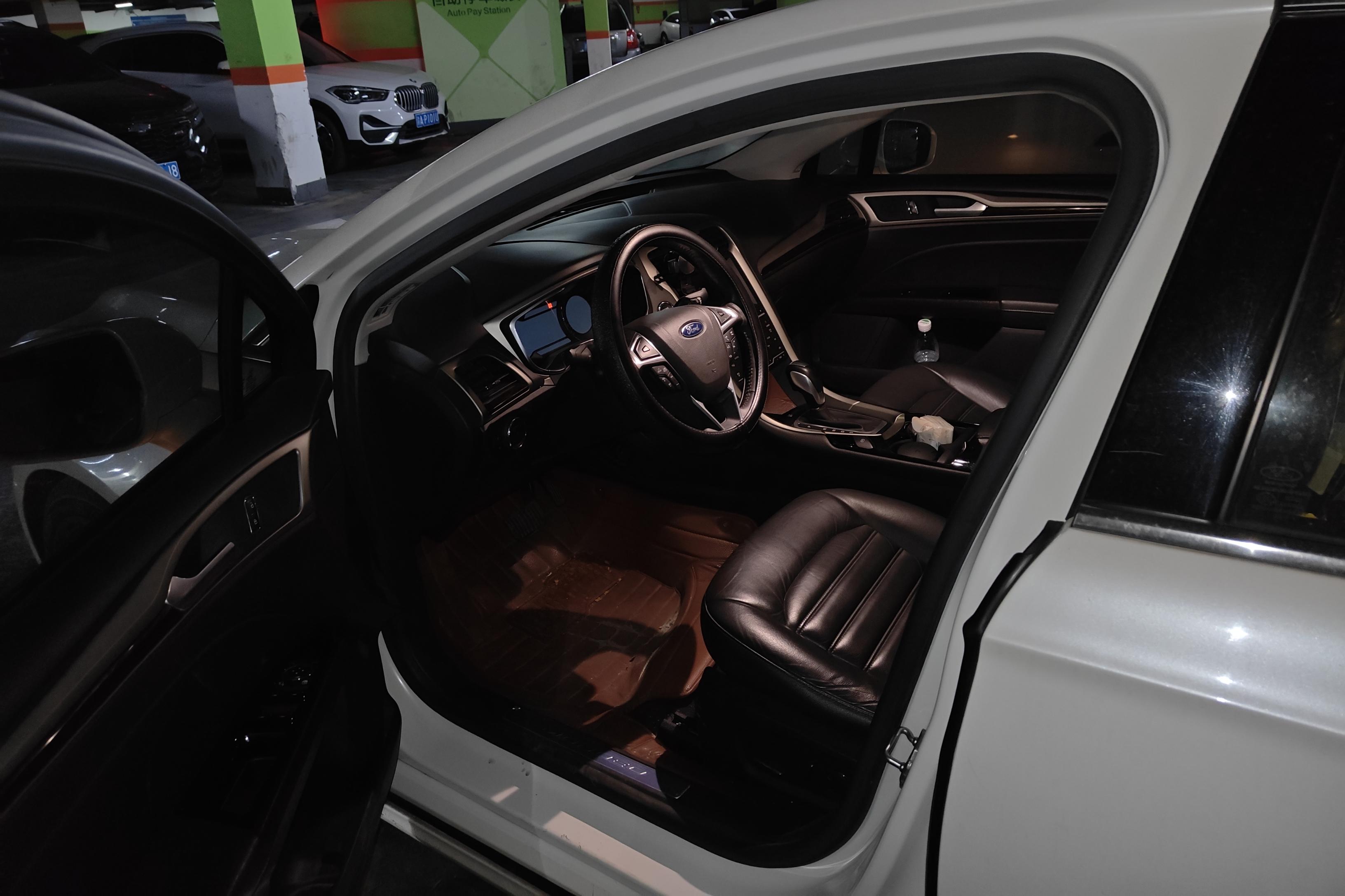 福特蒙迪欧 2013款 2.0T 自动 GTDi200豪华型 (国Ⅳ) 