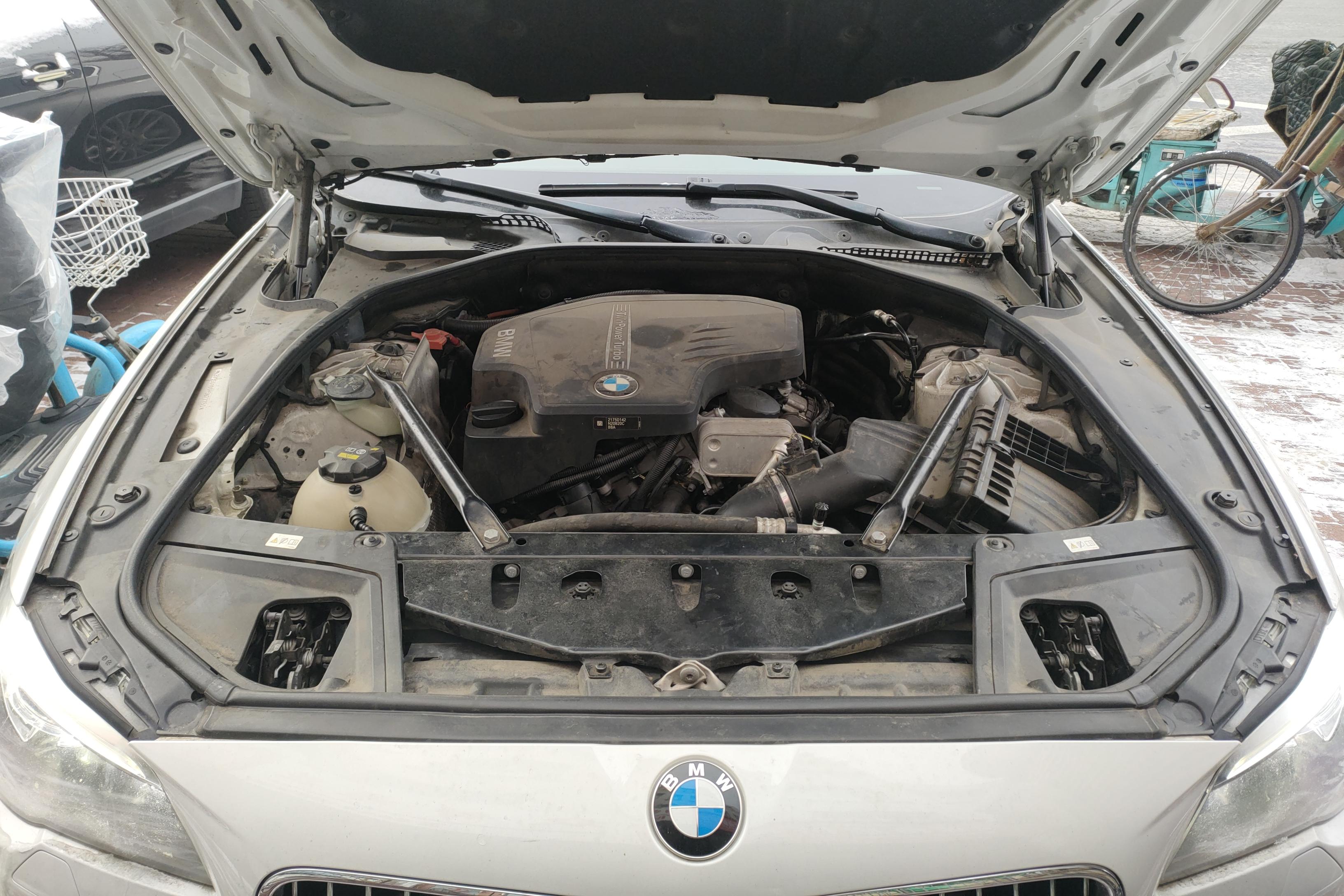 宝马5系 525Li 2017款 2.0T 自动 汽油 豪华设计套装 (国Ⅴ) 