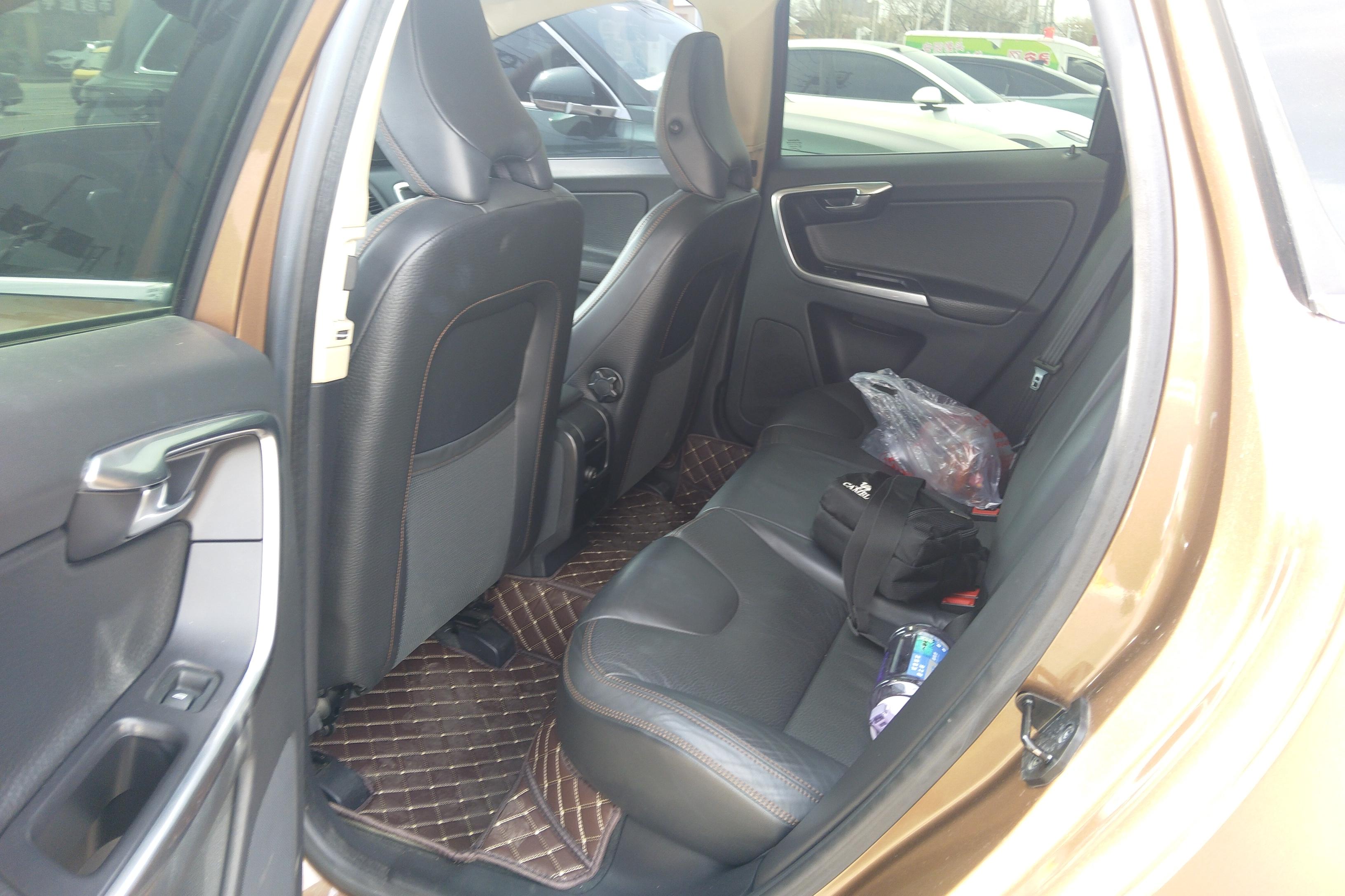 沃尔沃XC60 [进口] 2013款 2.0T 自动 前驱 智雅版 