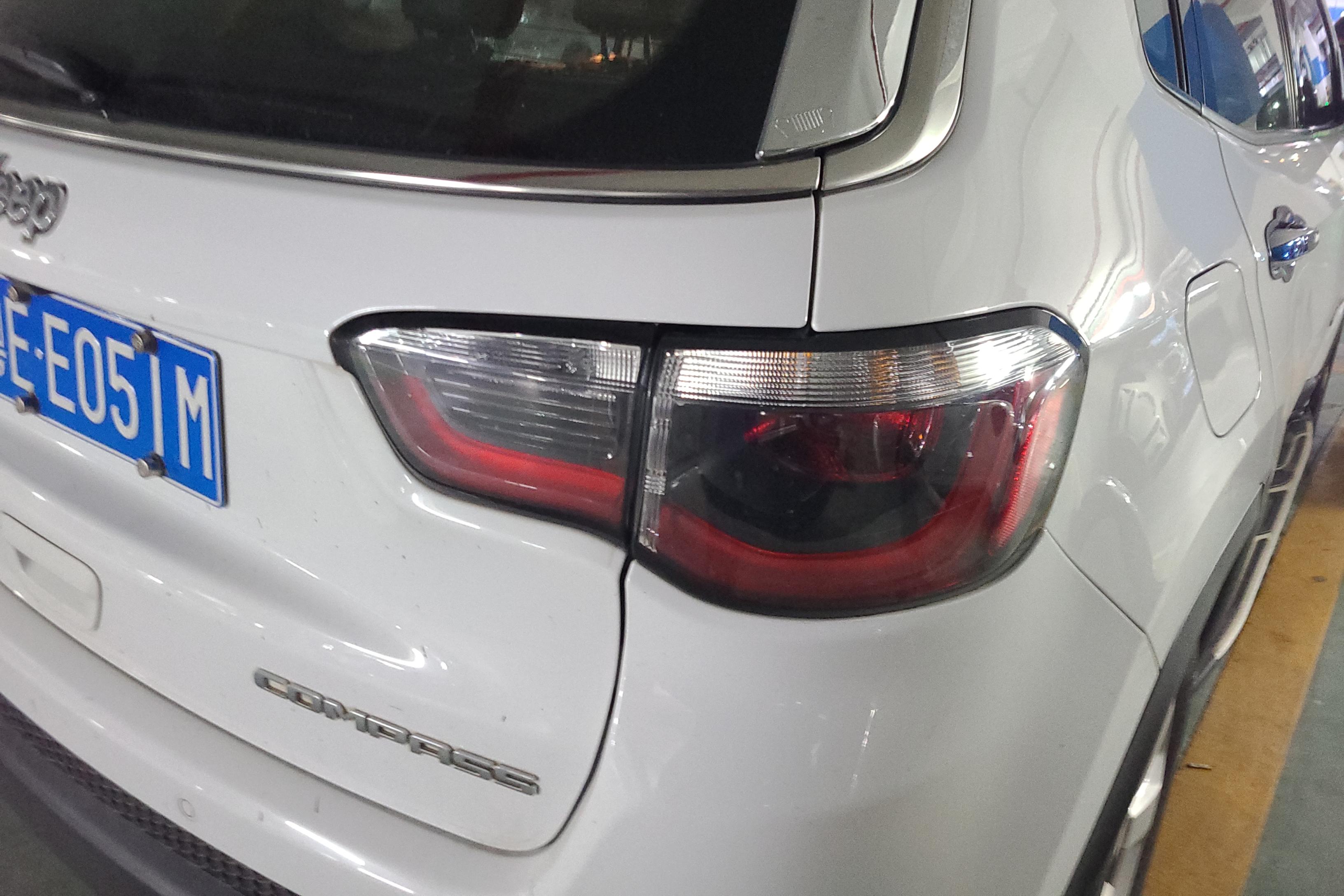 吉普指南者 2019款 1.3T 自动 220T家享炫酷版 (国Ⅵ) 