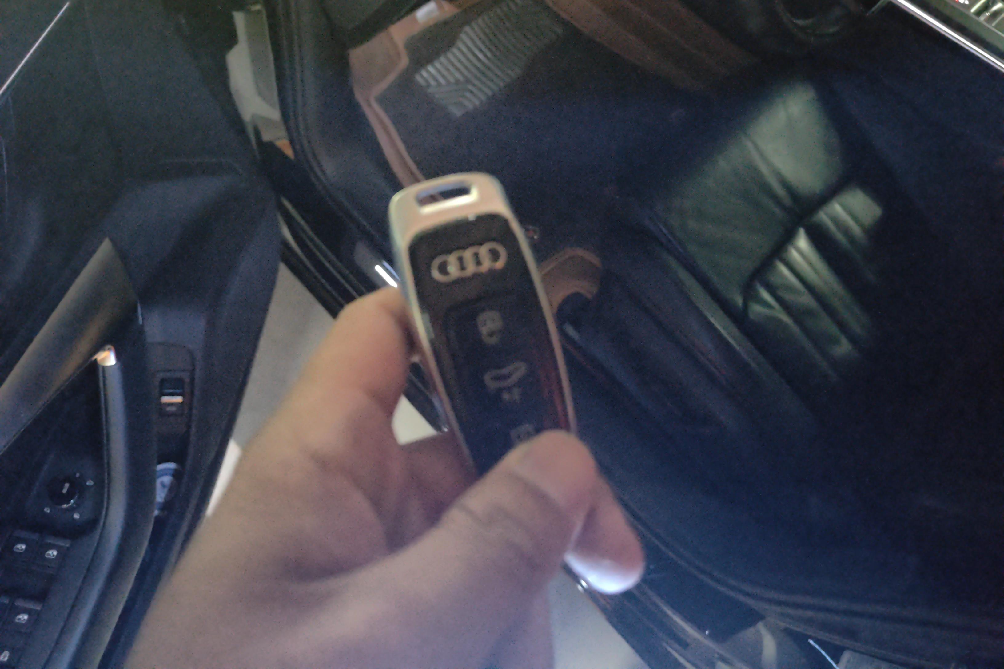 奥迪A6L 45TFSI 2022款 2.0T 自动 臻选致雅型 (国Ⅵ) 