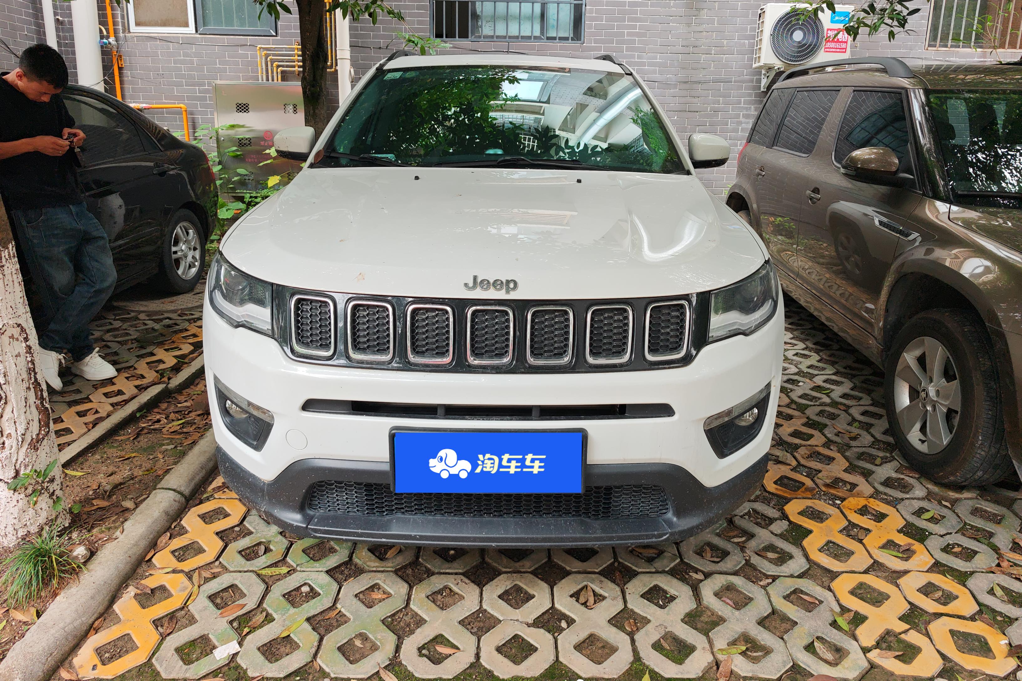 吉普指南者 2017款 1.4T 自动 200T家享版 (国Ⅴ) 