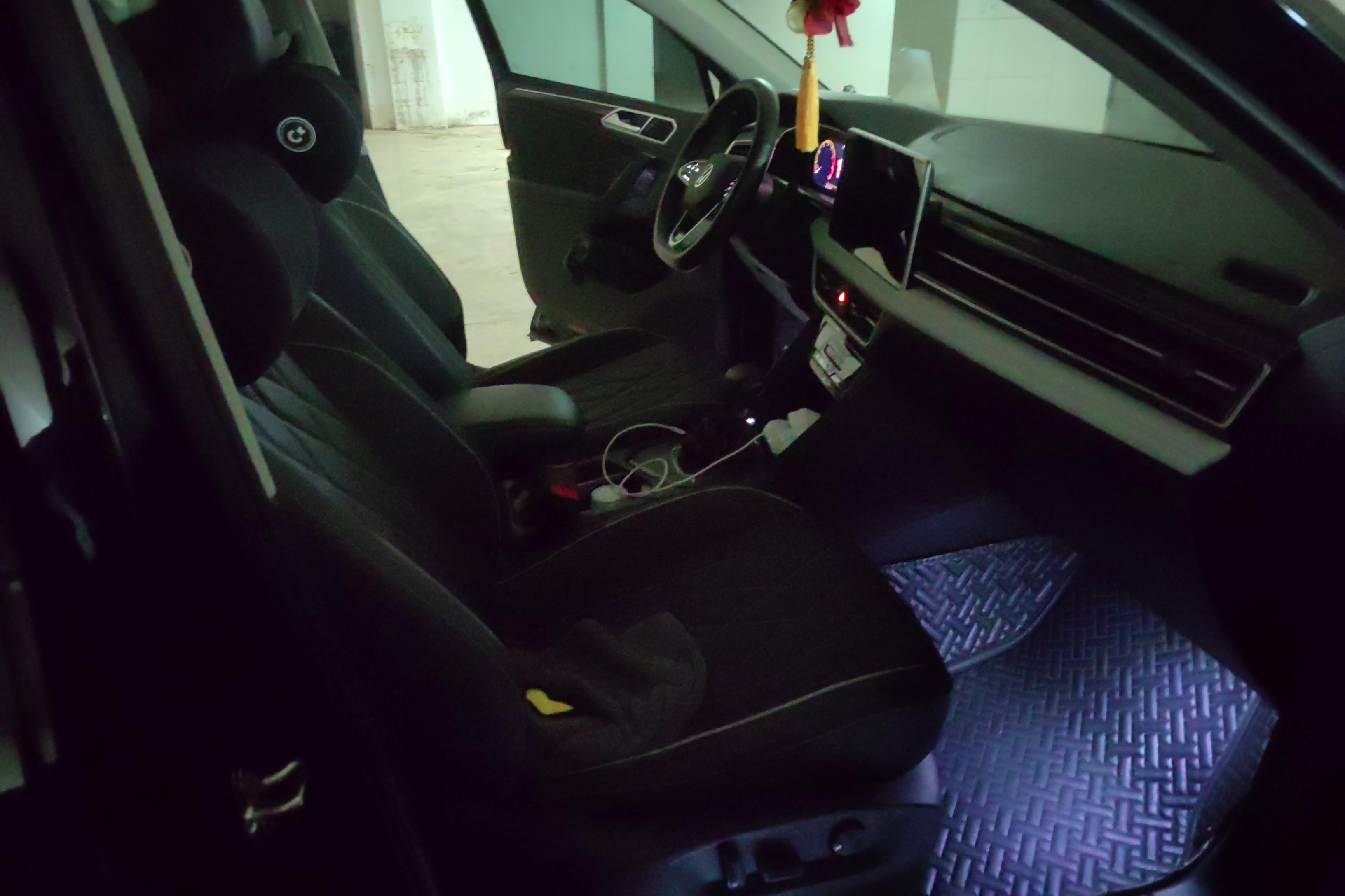 大众途观L R-Line 2022款 2.0T 自动 越享版 (国Ⅵ) 