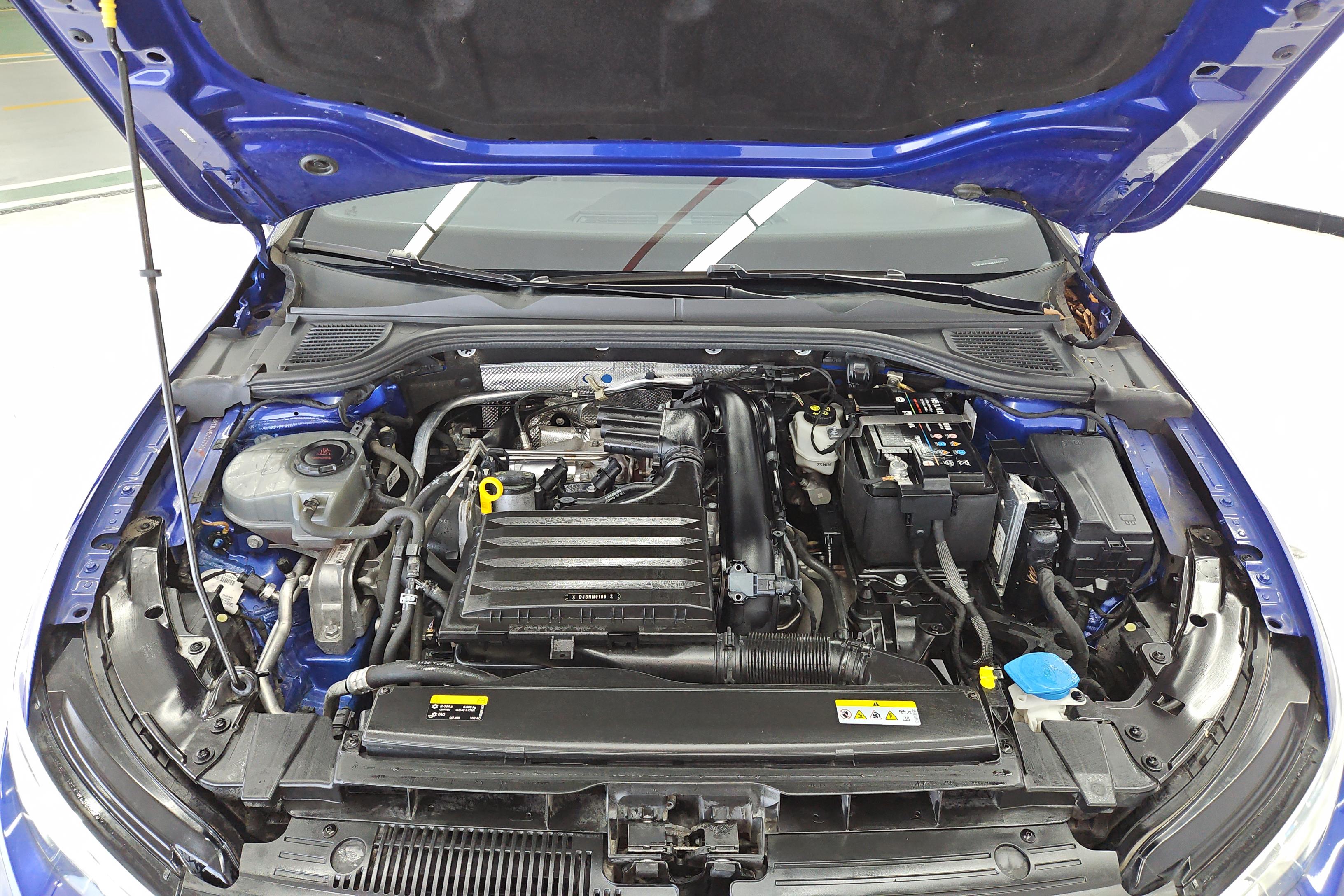 大众高尔夫 2021款 1.4T 自动 汽油 R-Line (国Ⅵ) 