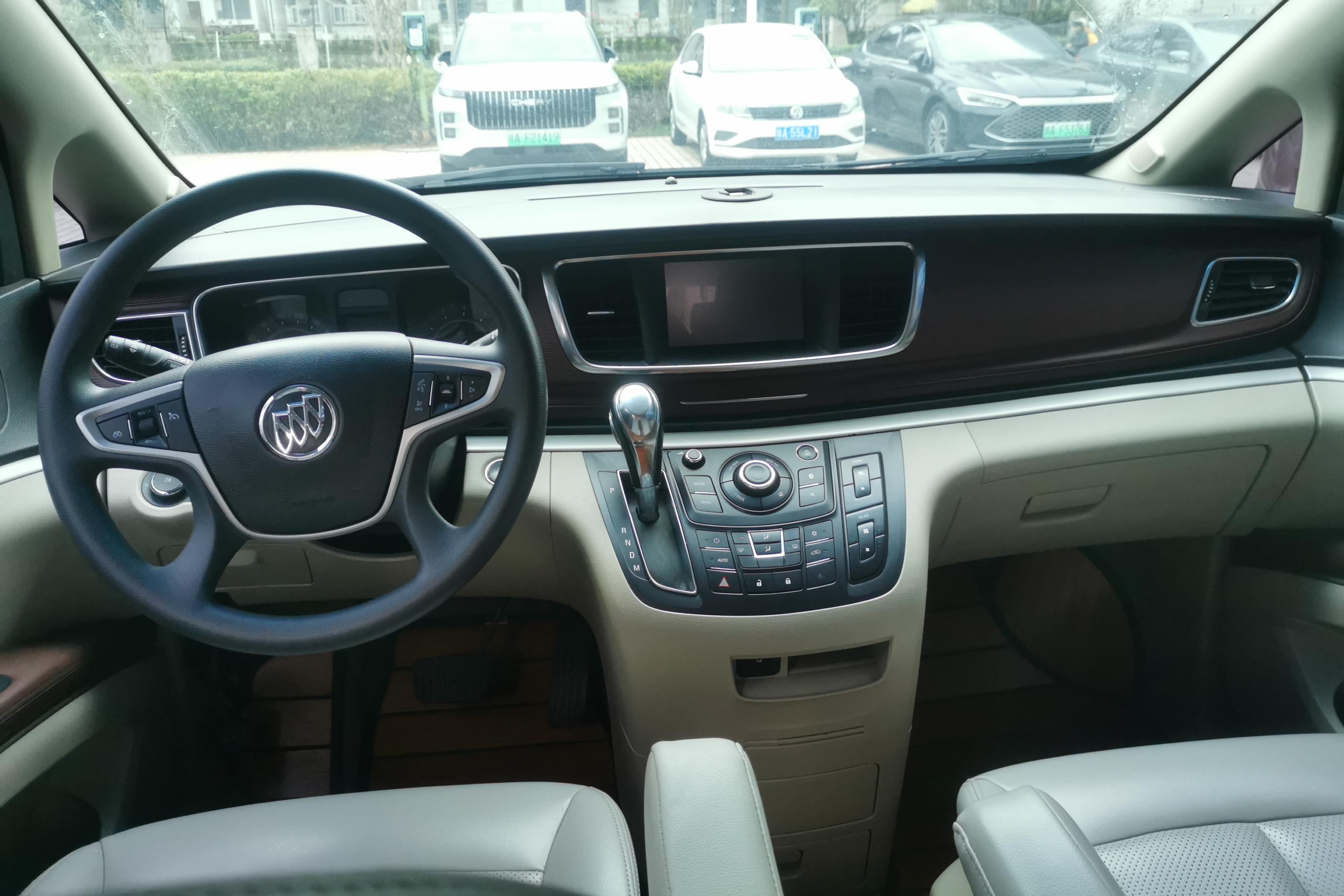 别克GL8 2018款 2.0T 自动 7座 28T舒适型 (国Ⅵ) 