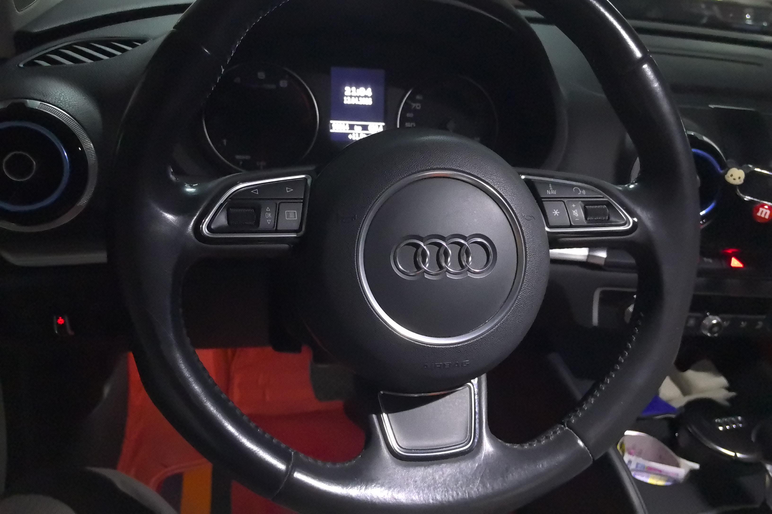 奥迪A3 35TFSI 2015款 1.4T 自动 舒享版Limousine (国Ⅴ) 