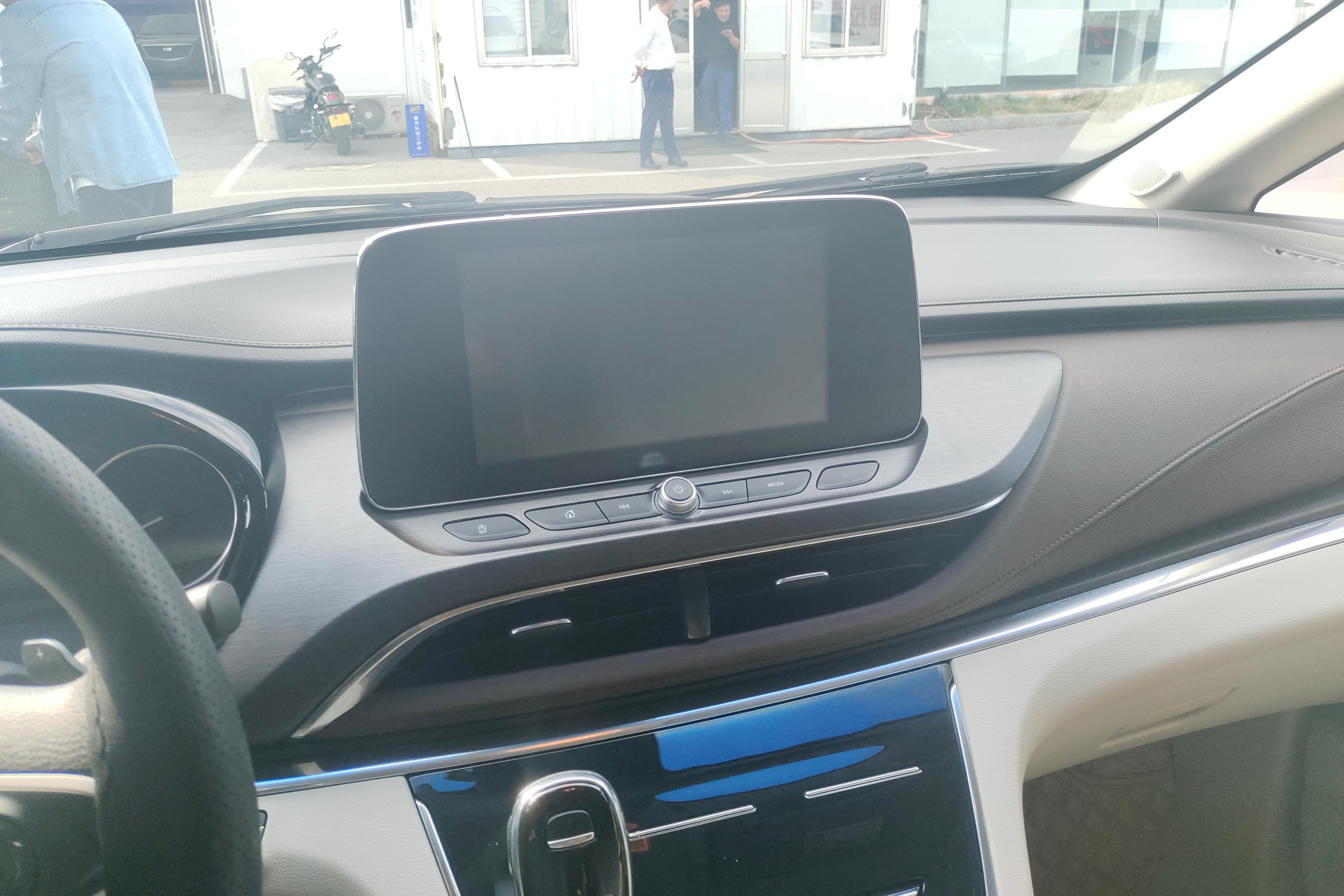别克GL8 2022款 2.0T 自动 7座 652T舒适型 (国Ⅵ) 