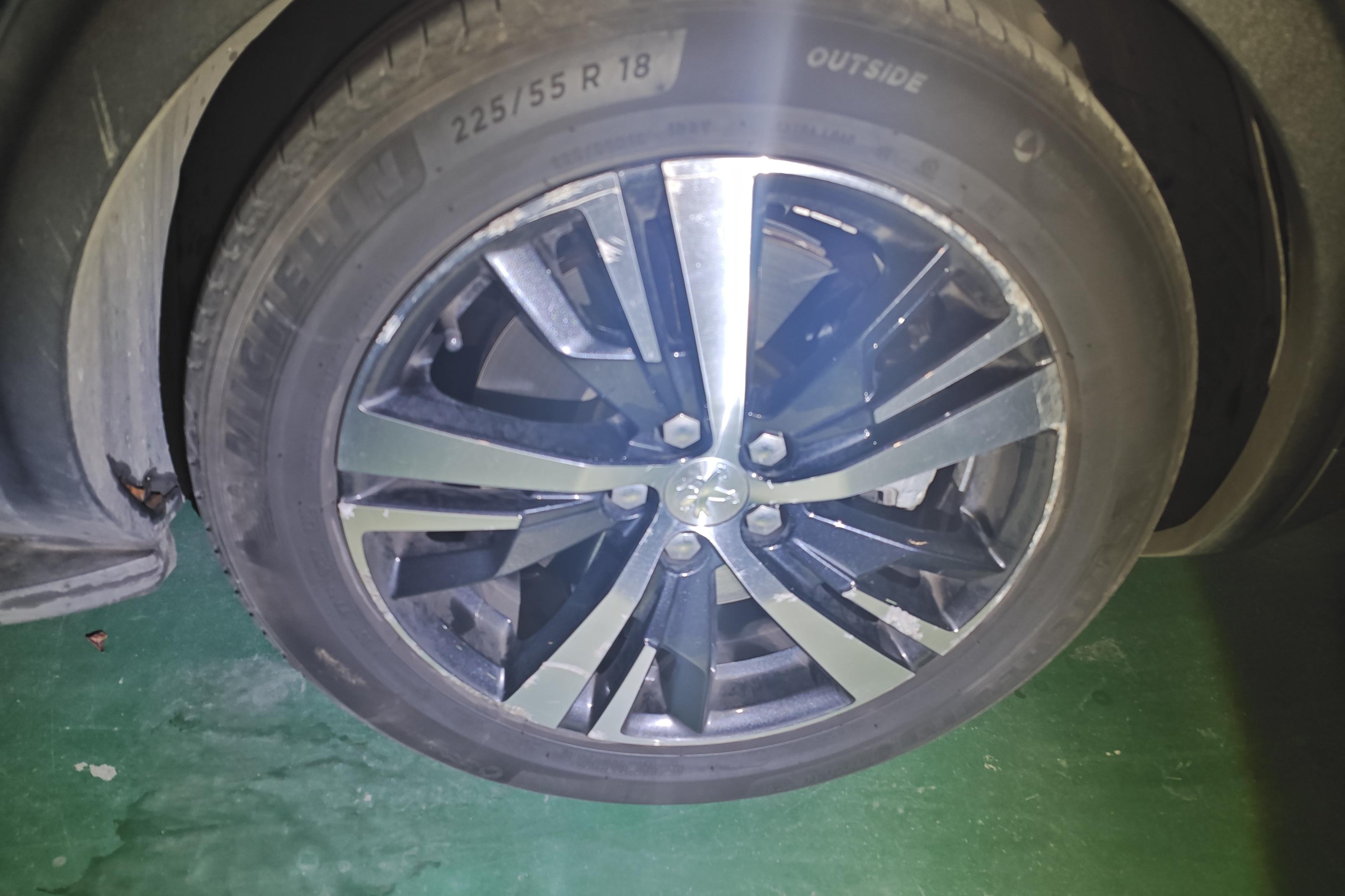标致5008 2017款 1.8T 自动 380THP精英型 (国Ⅴ) 