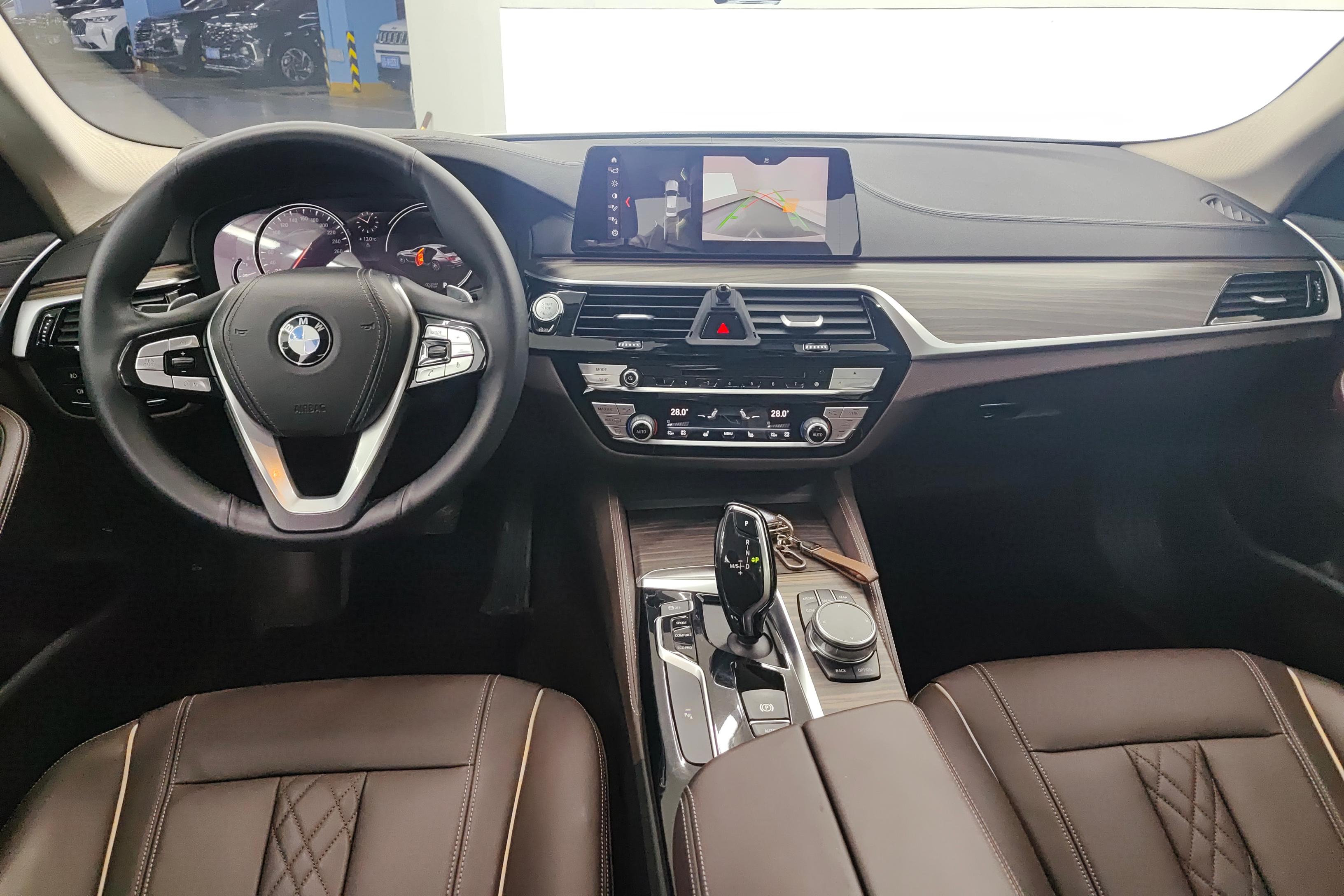 宝马5系 530Li 2018款 2.0T 自动 汽油 xDrive豪华套装改款 (国Ⅴ) 