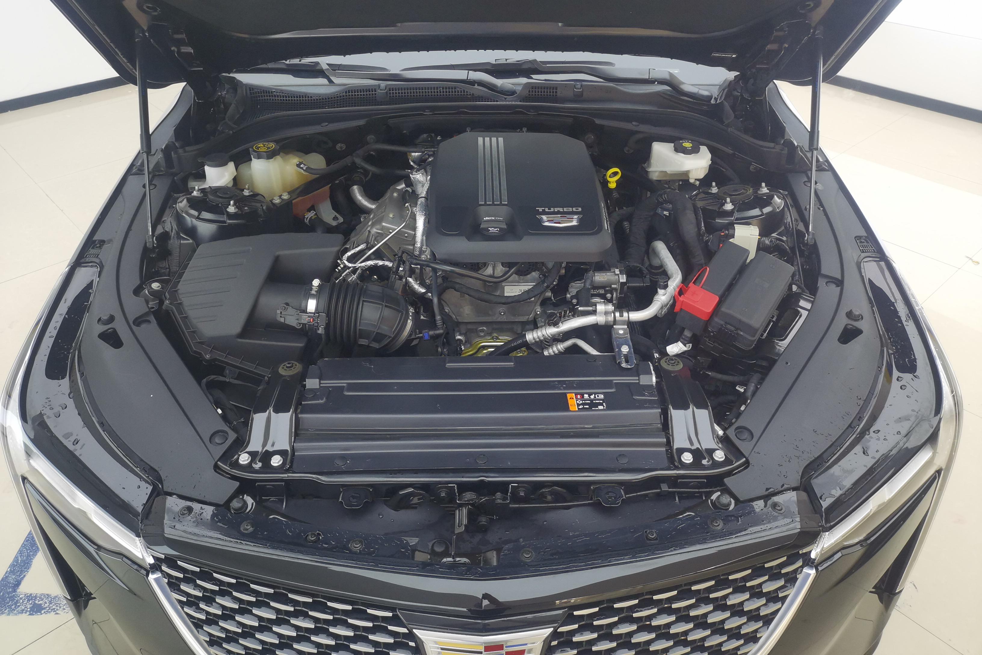 凯迪拉克CT4 2022款 2.0T 自动 28T豪华型 (国Ⅵ) 