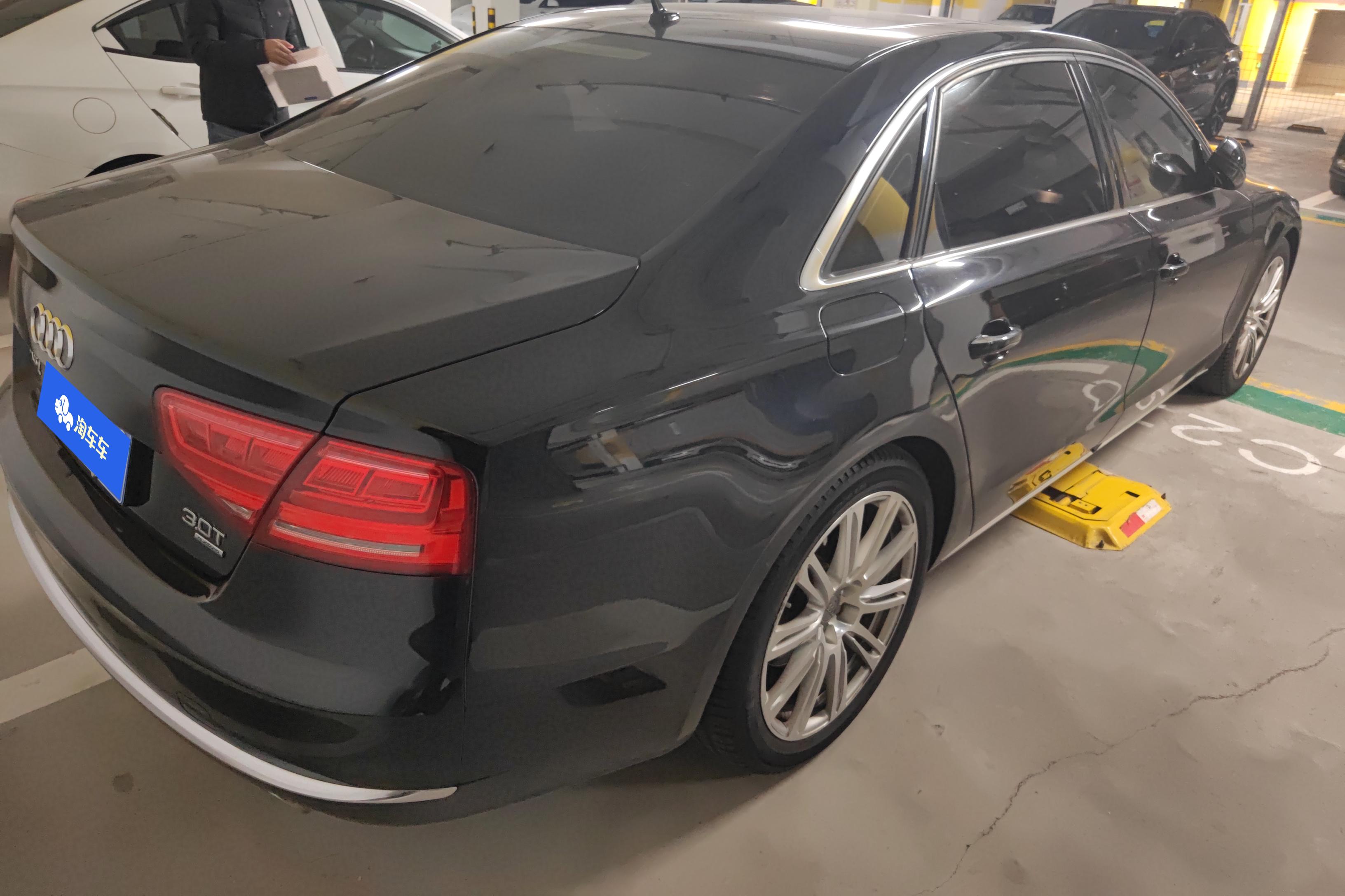 奥迪A8L [进口] 2011款 3.0T 自动 汽油 豪华型 